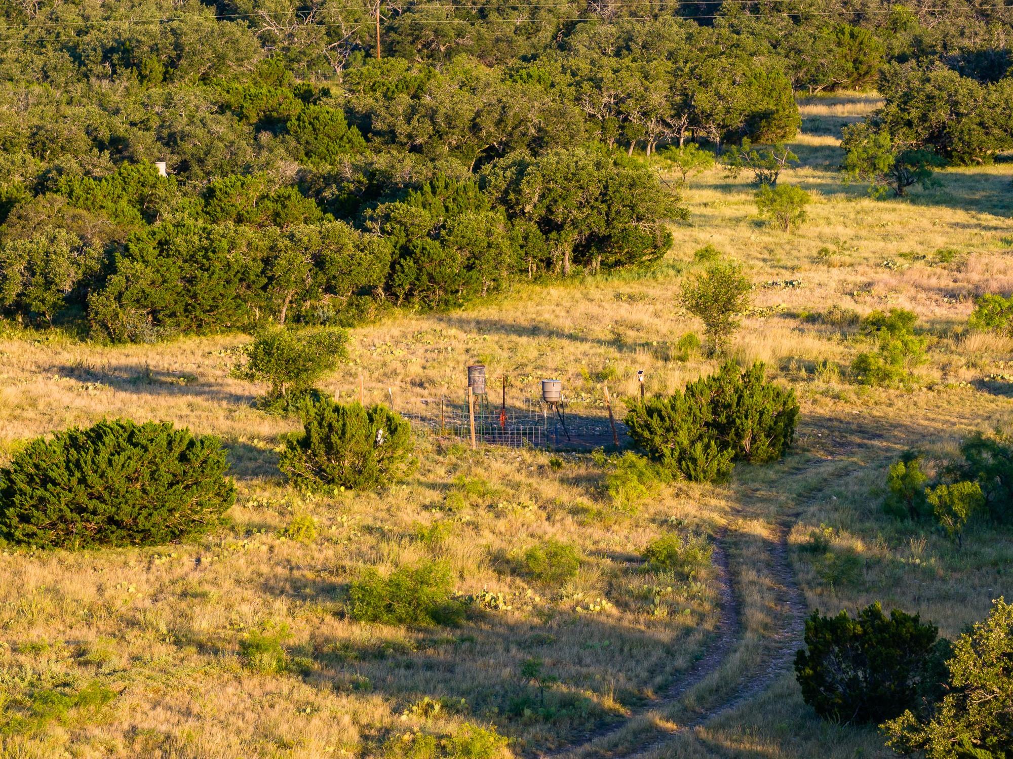 327 Antelope Trl, Eldorado, TX 76936