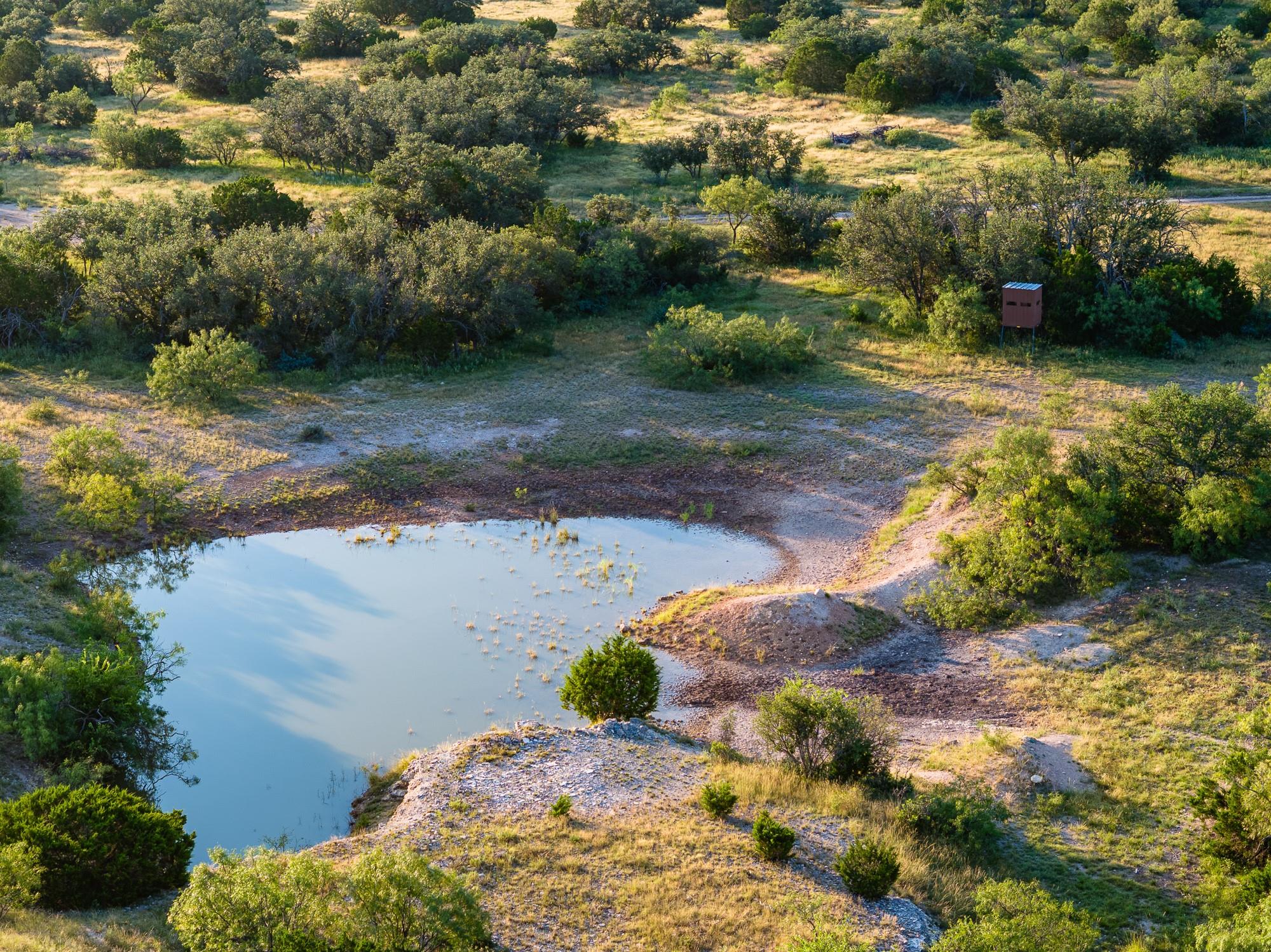 327 Antelope Trl, Eldorado, TX 76936