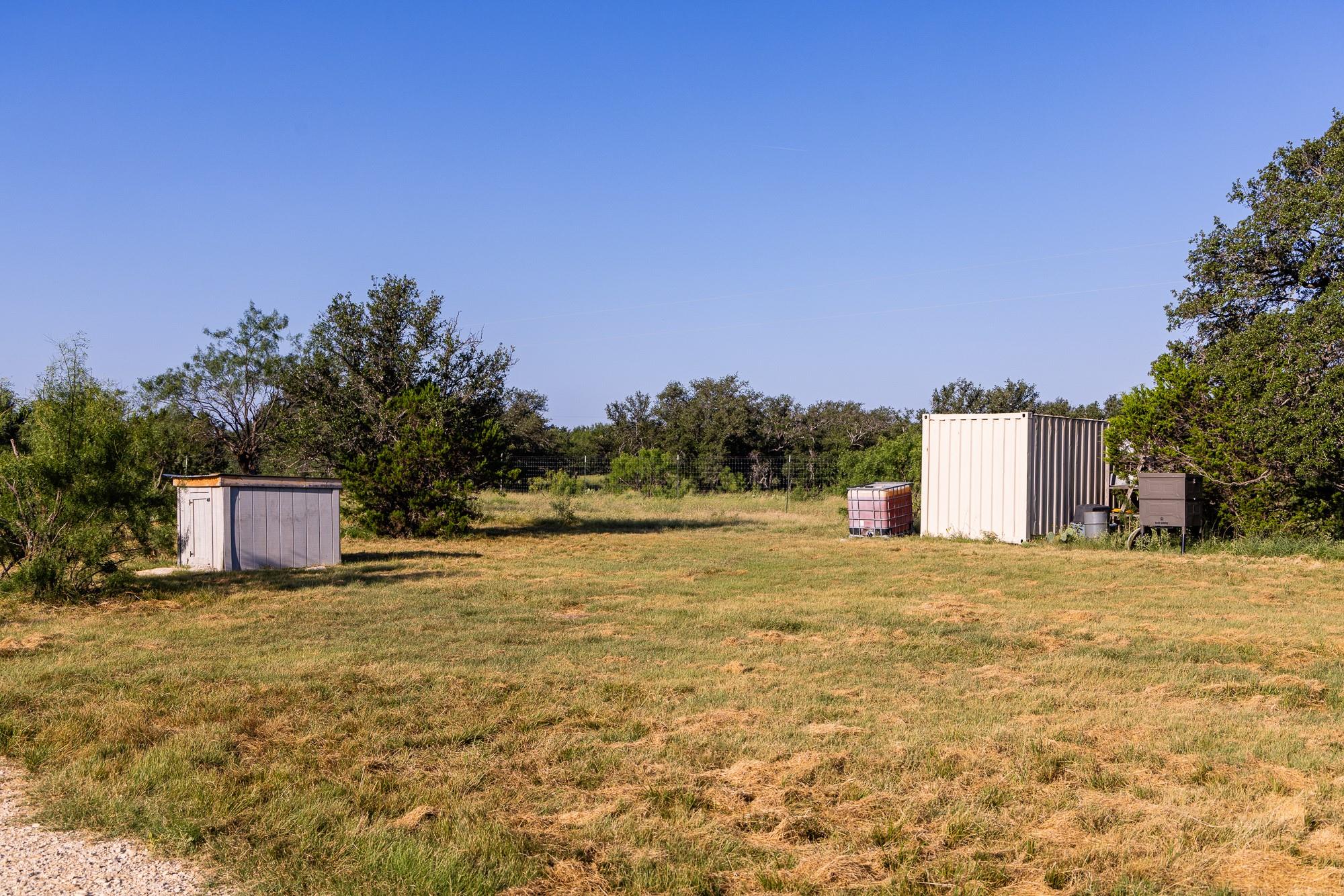 327 Antelope Trl, Eldorado, TX 76936