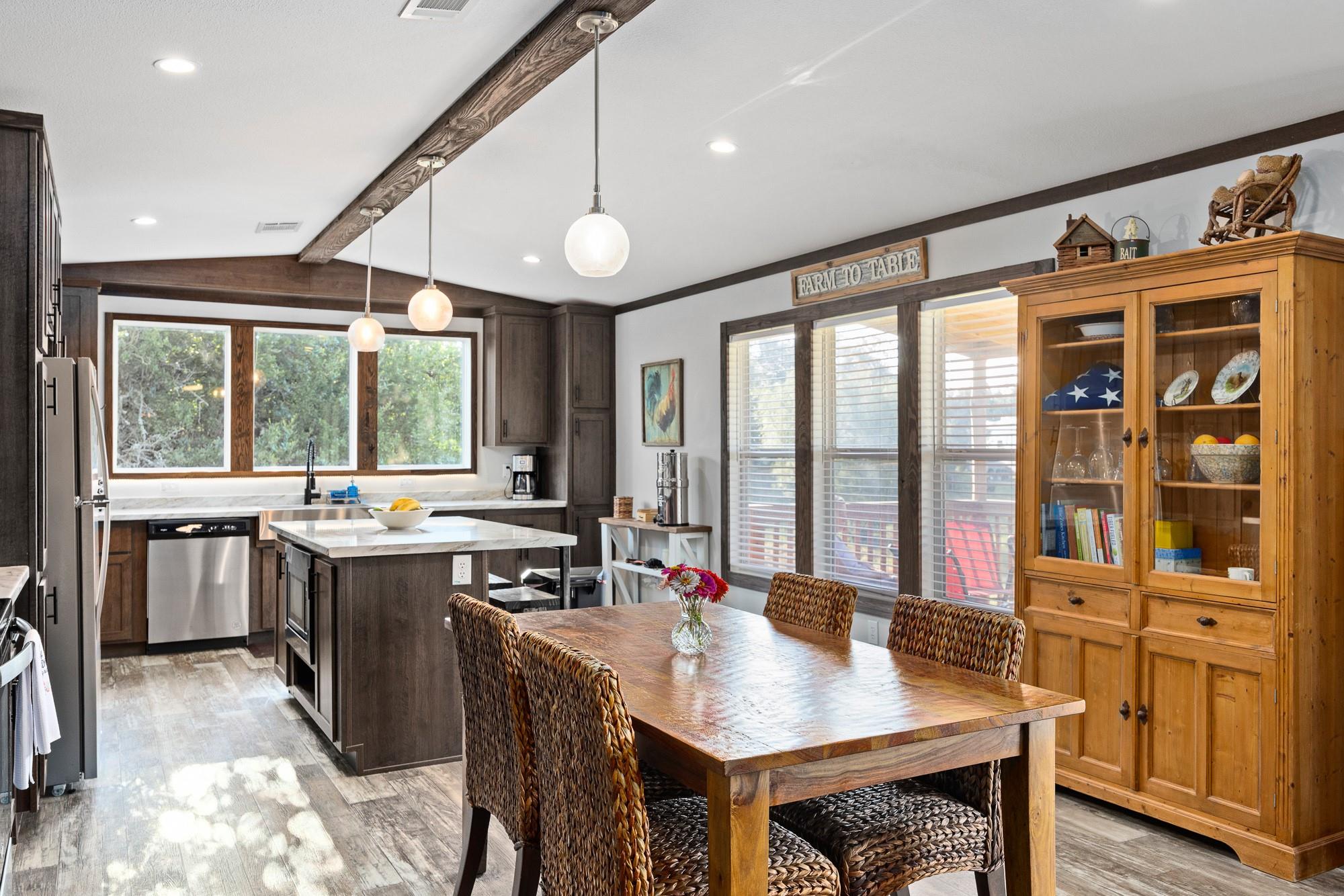 327 Antelope Trl, Eldorado, TX 76936