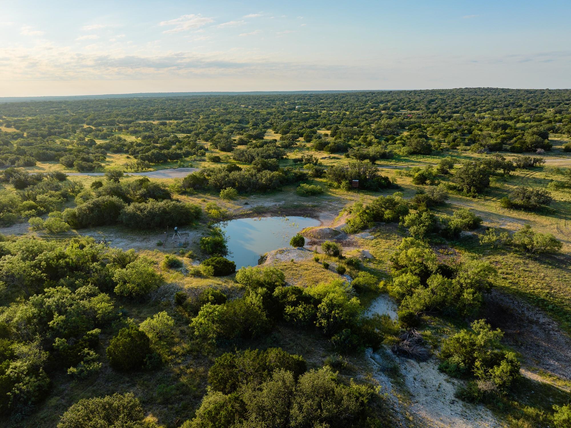 327 Antelope Trl, Eldorado, TX 76936