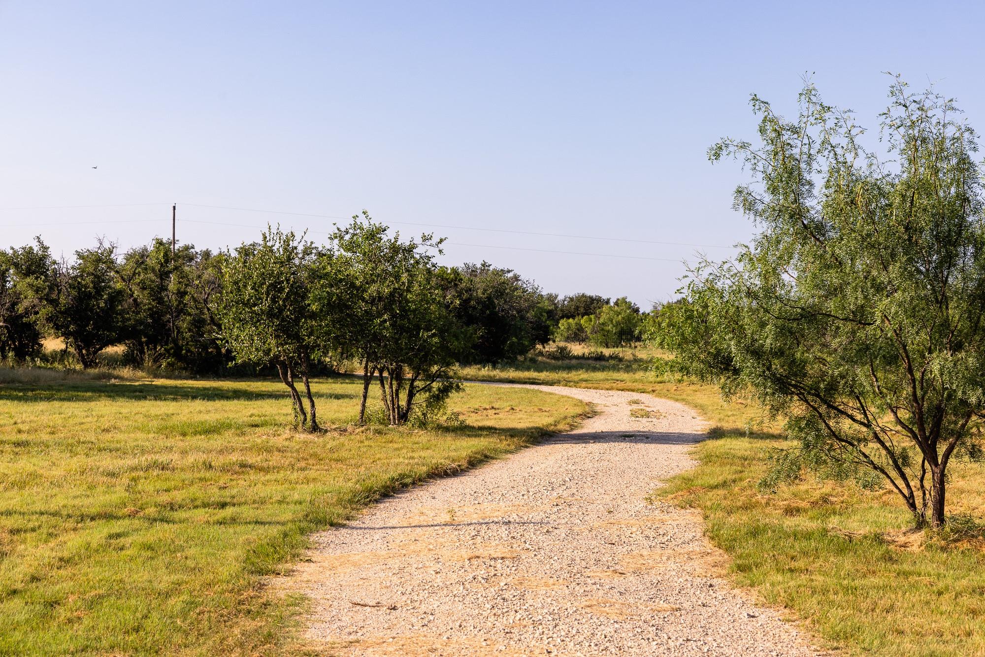 327 Antelope Trl, Eldorado, TX 76936