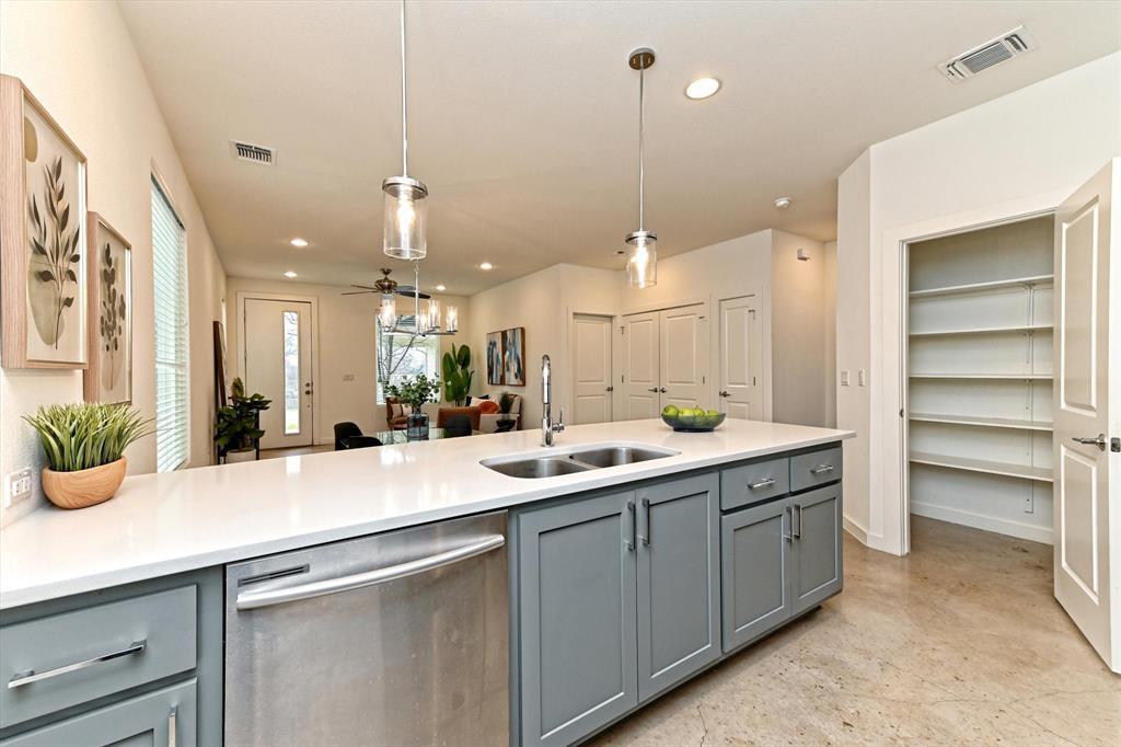 1912 Bunche Rd Rd # B, Austin, TX 78721