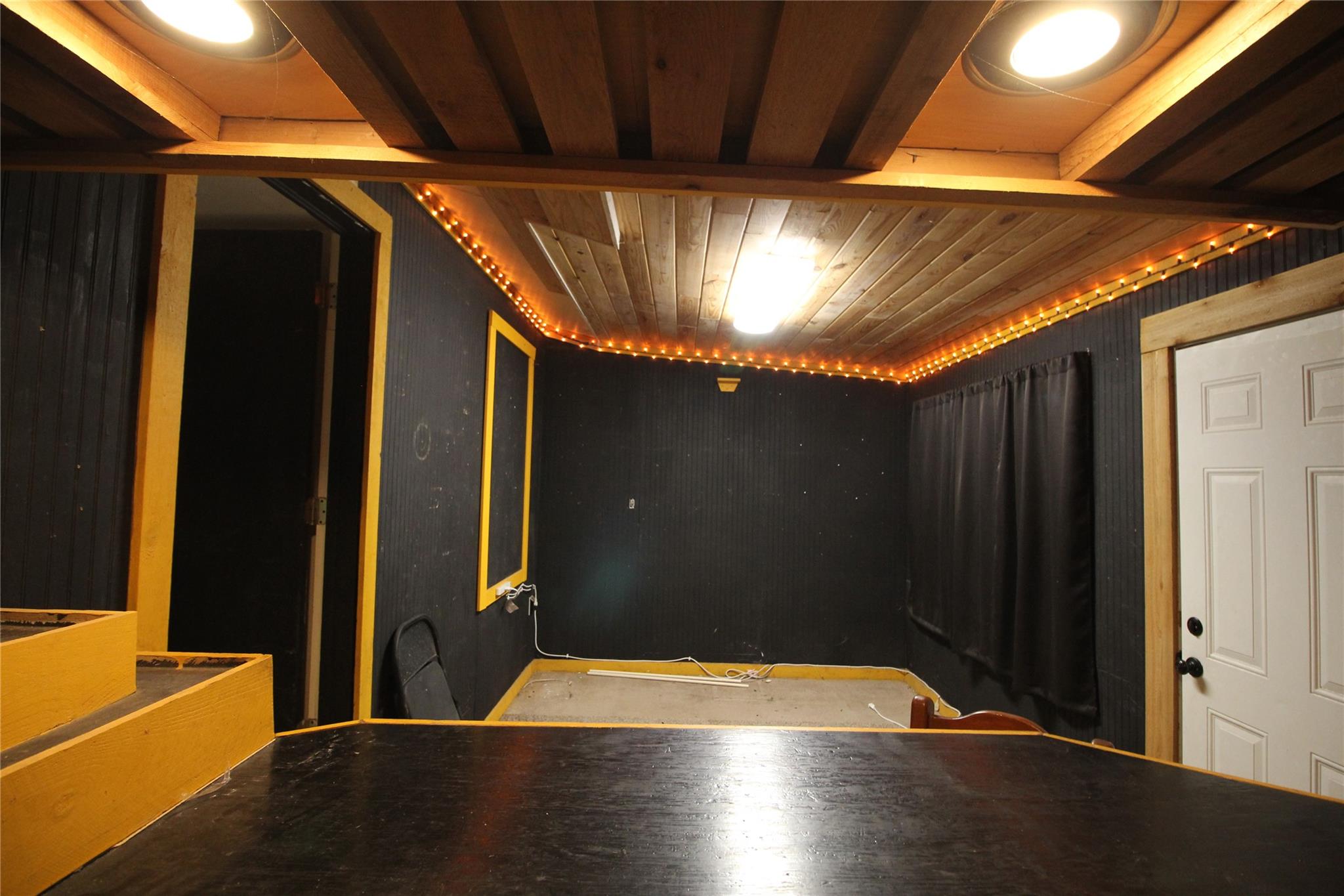 327 W Mulberry St, Fredericksburg, TX 78624