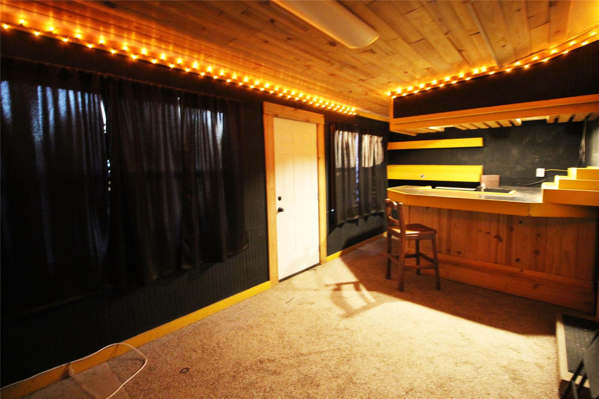 327 W Mulberry St, Fredericksburg, TX 78624