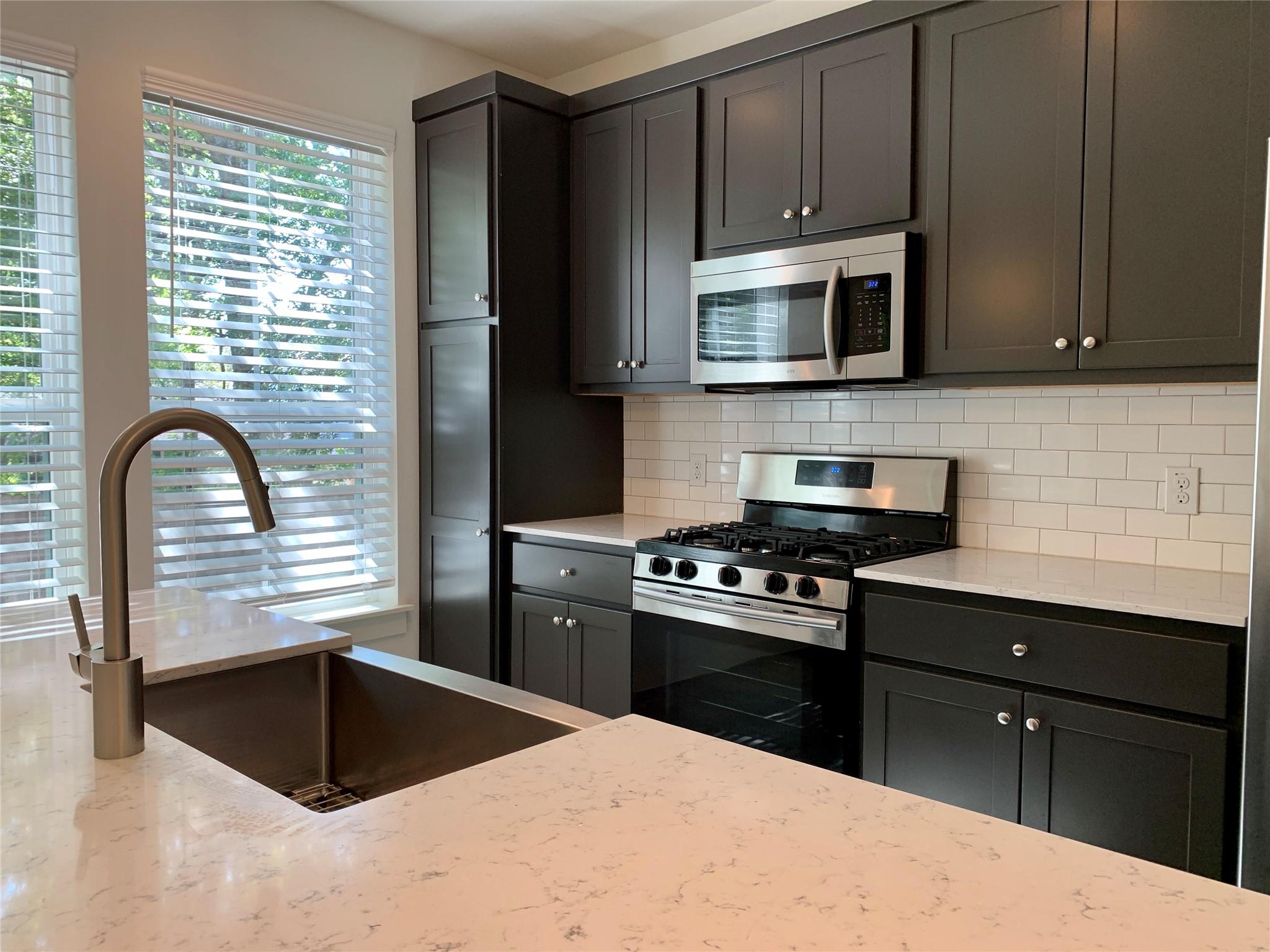 5205 Samuel Huston Ave # B, Austin, TX 78721