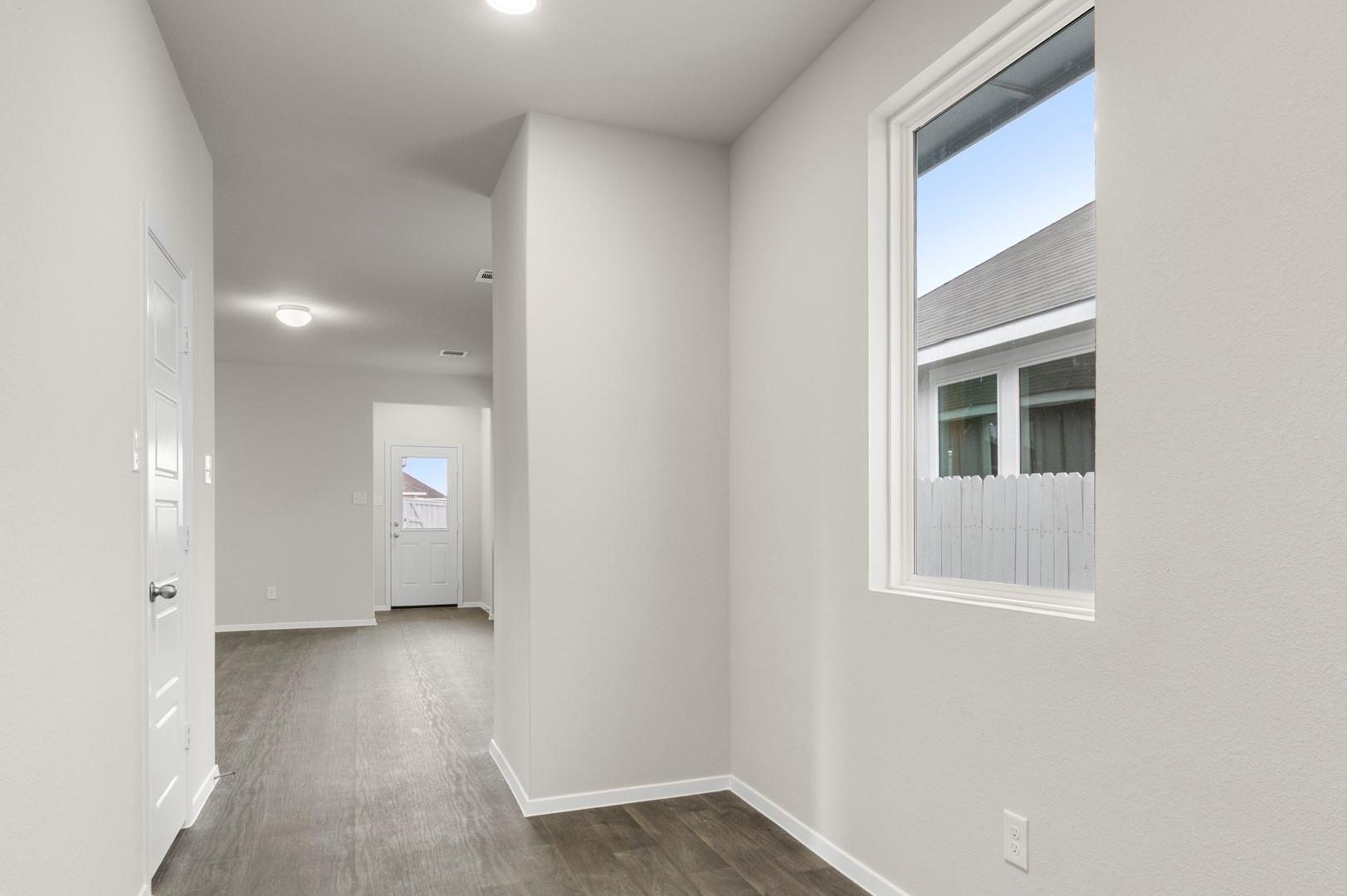 3043 Winding Creek Rd, Kyle, TX 78640