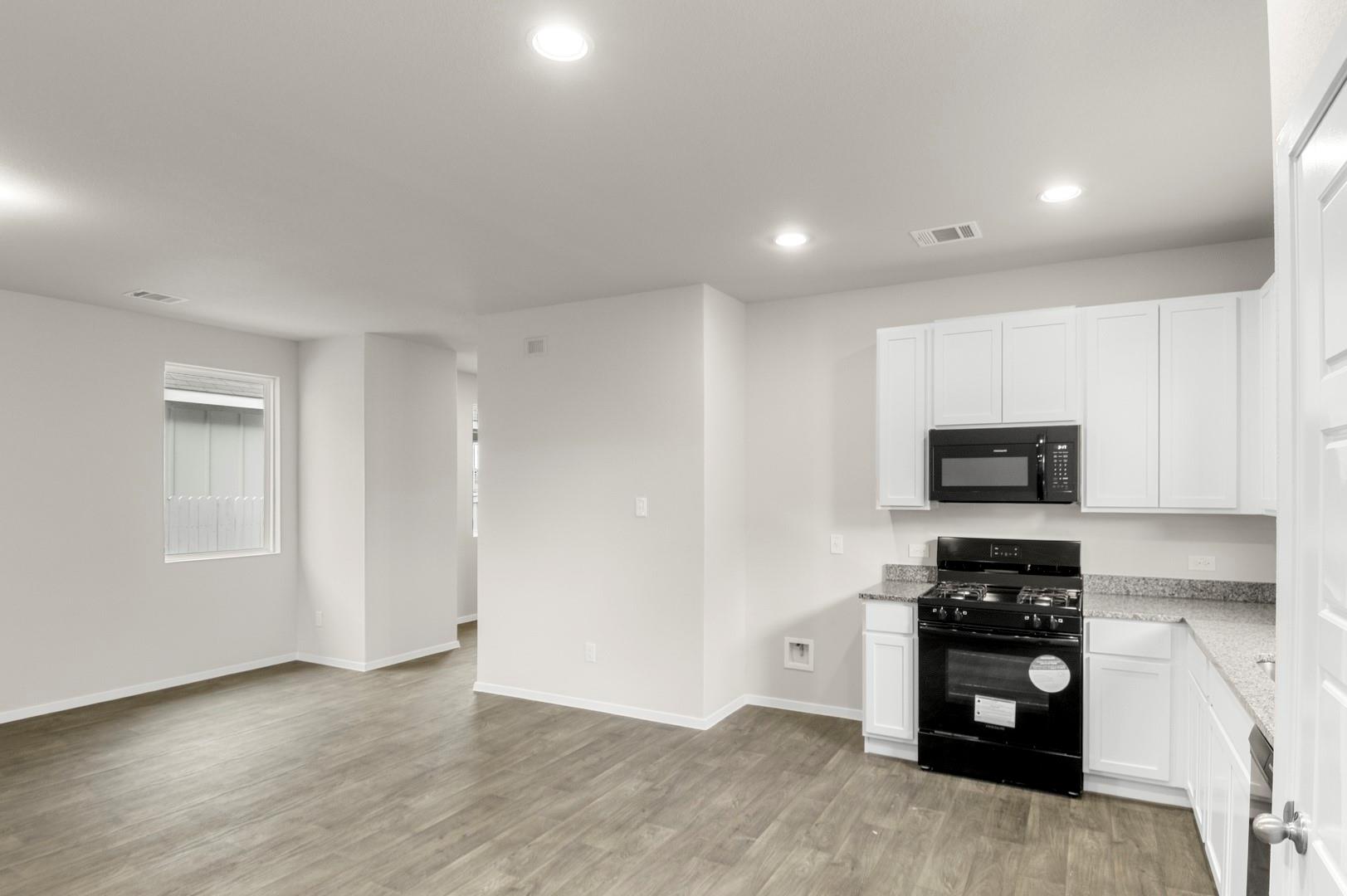 3043 Winding Creek Rd, Kyle, TX 78640