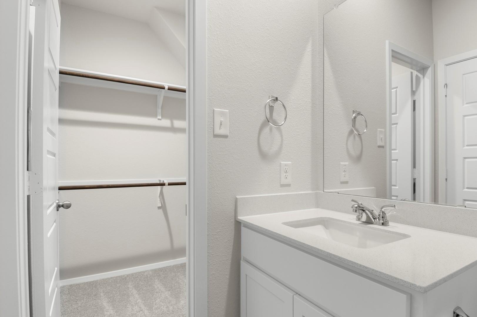 3043 Winding Creek Rd, Kyle, TX 78640