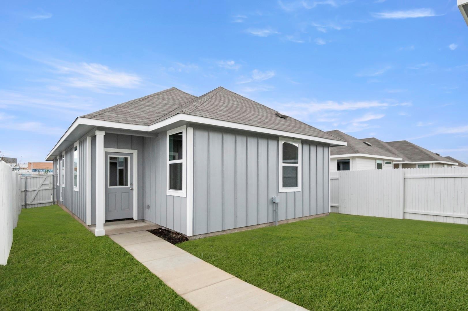 3043 Winding Creek Rd, Kyle, TX 78640