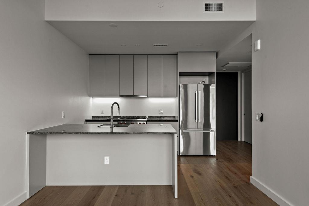 610 Davis St # 3310, Austin, TX 78701