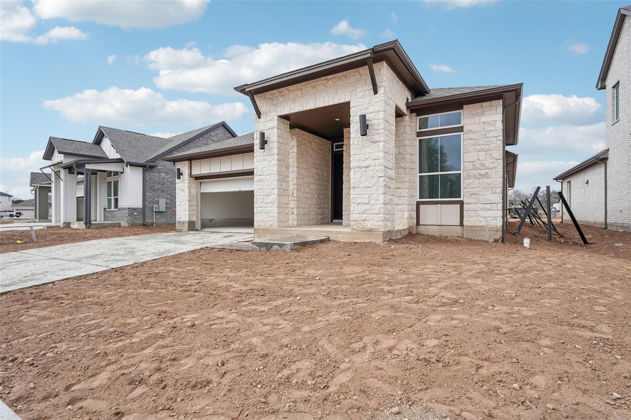 315 San Saba Dr, Buda, TX 78610