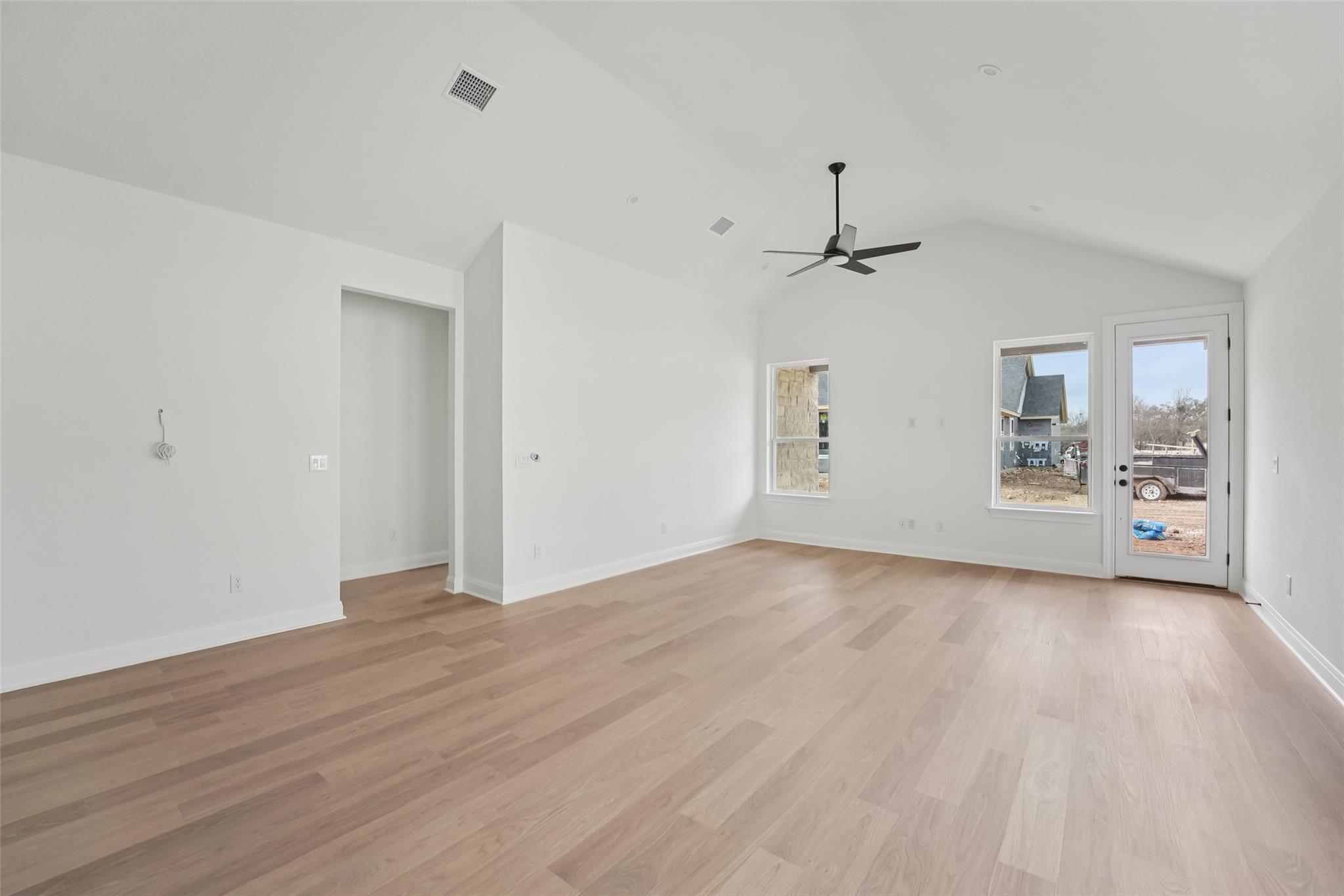 315 San Saba Dr, Buda, TX 78610