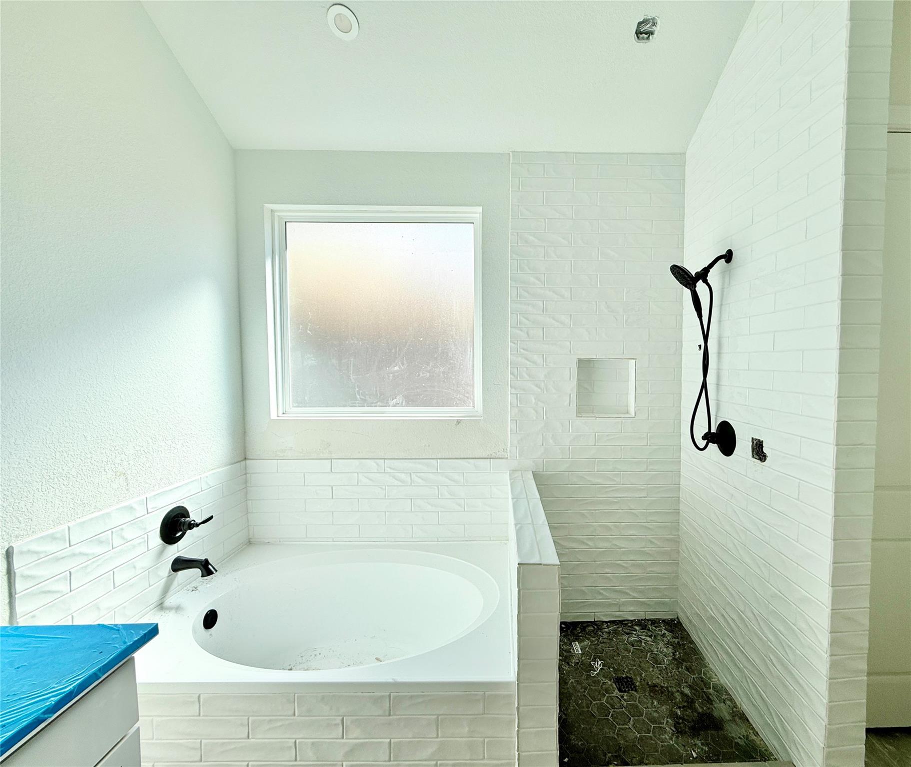 315 San Saba Dr, Buda, TX 78610