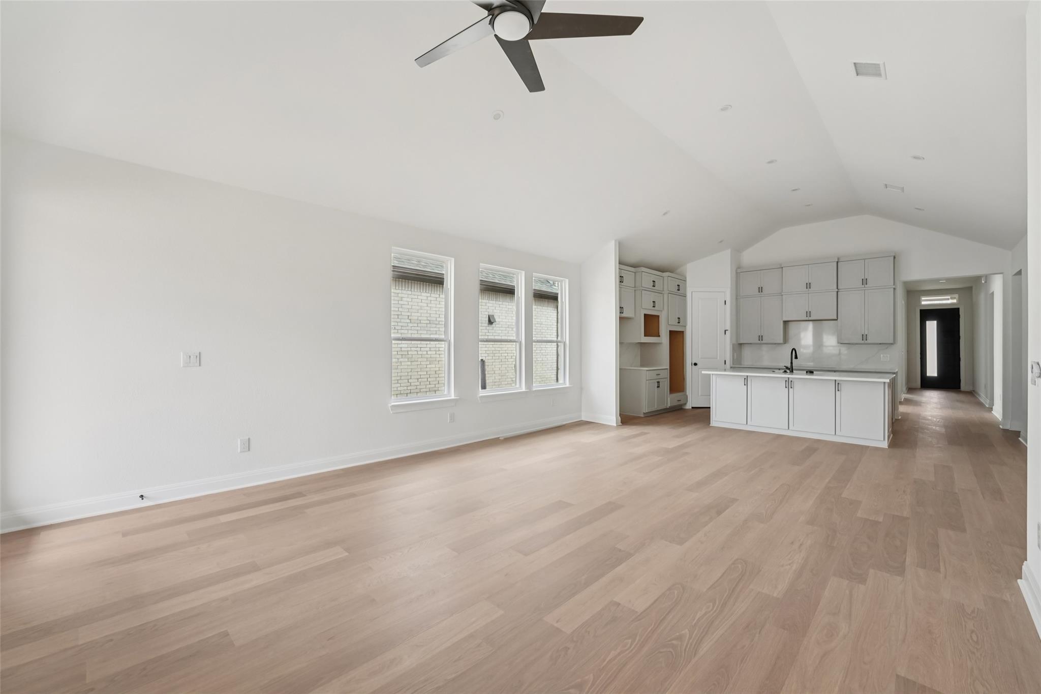 315 San Saba Dr, Buda, TX 78610