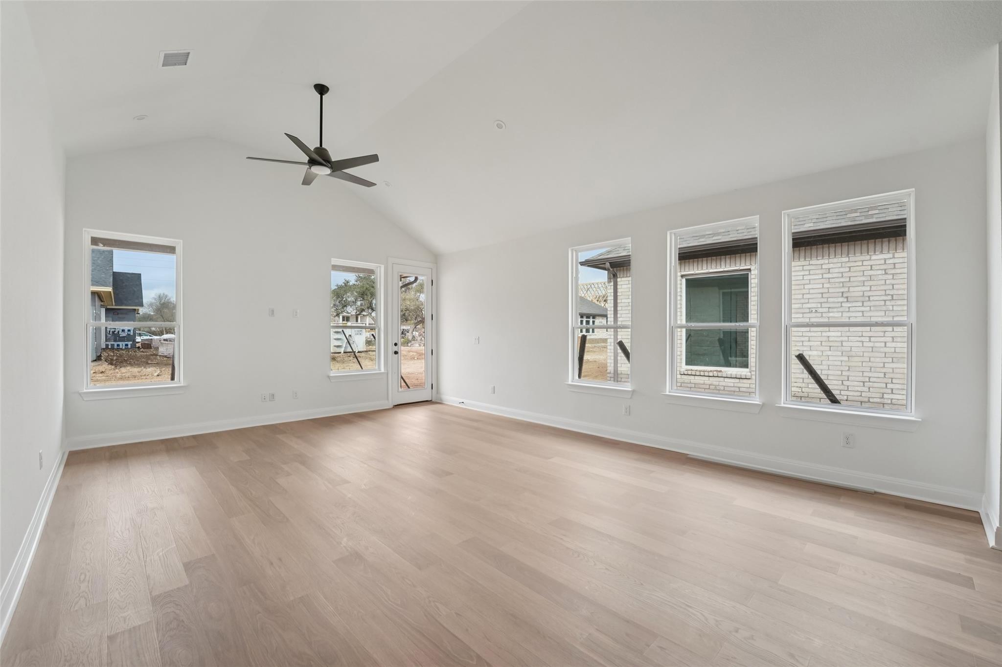 315 San Saba Dr, Buda, TX 78610