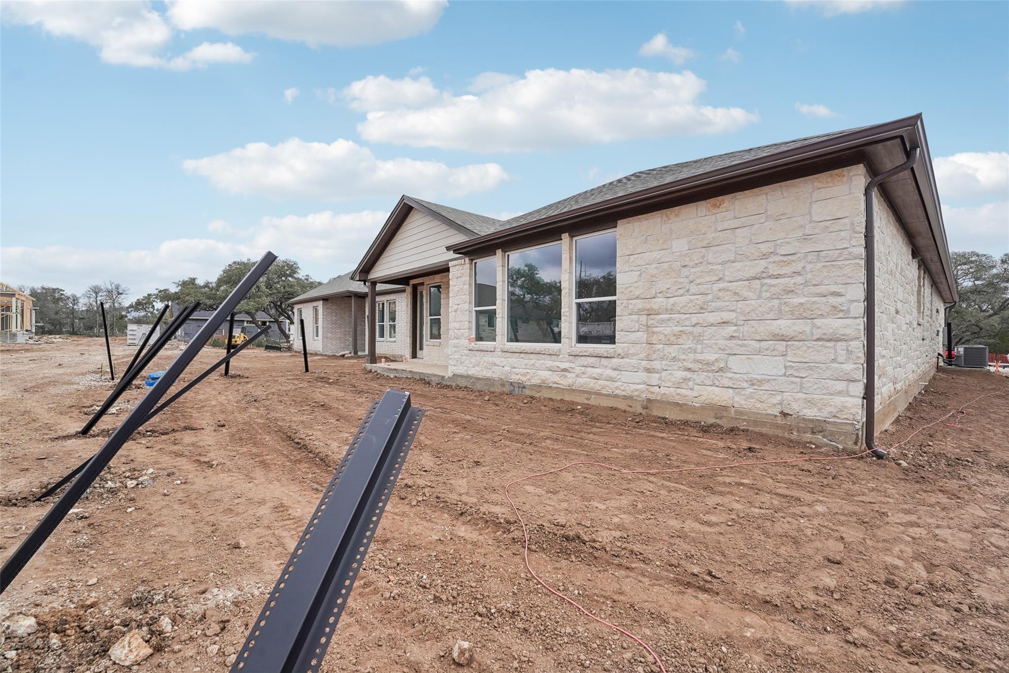 315 San Saba Dr, Buda, TX 78610