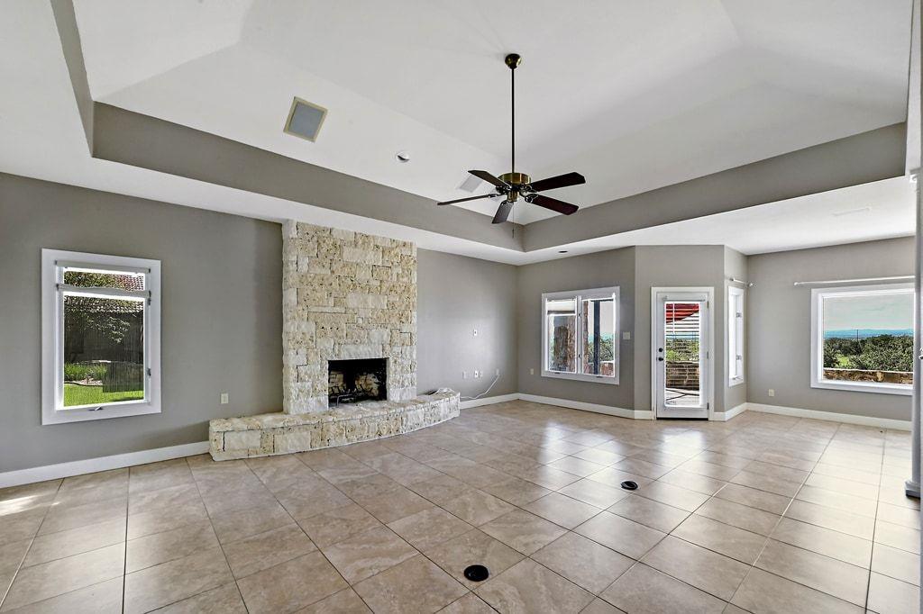 1607 Clubhouse Hill Dr, Spicewood, TX 78669