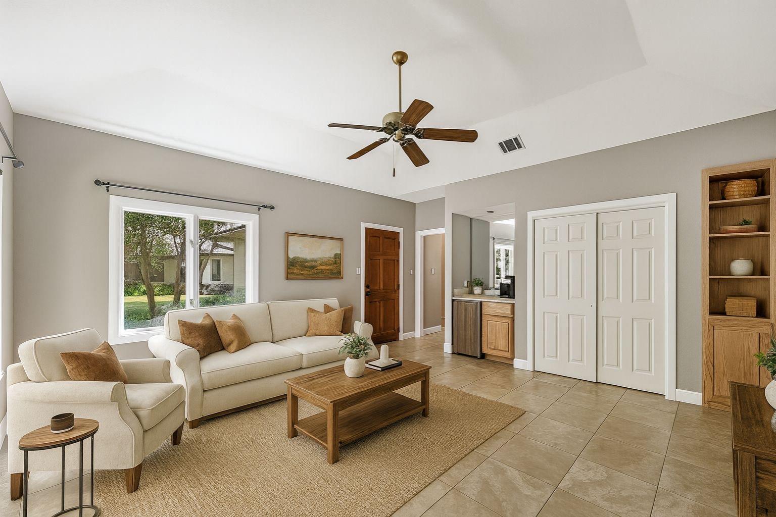 1607 Clubhouse Hill Dr, Spicewood, TX 78669