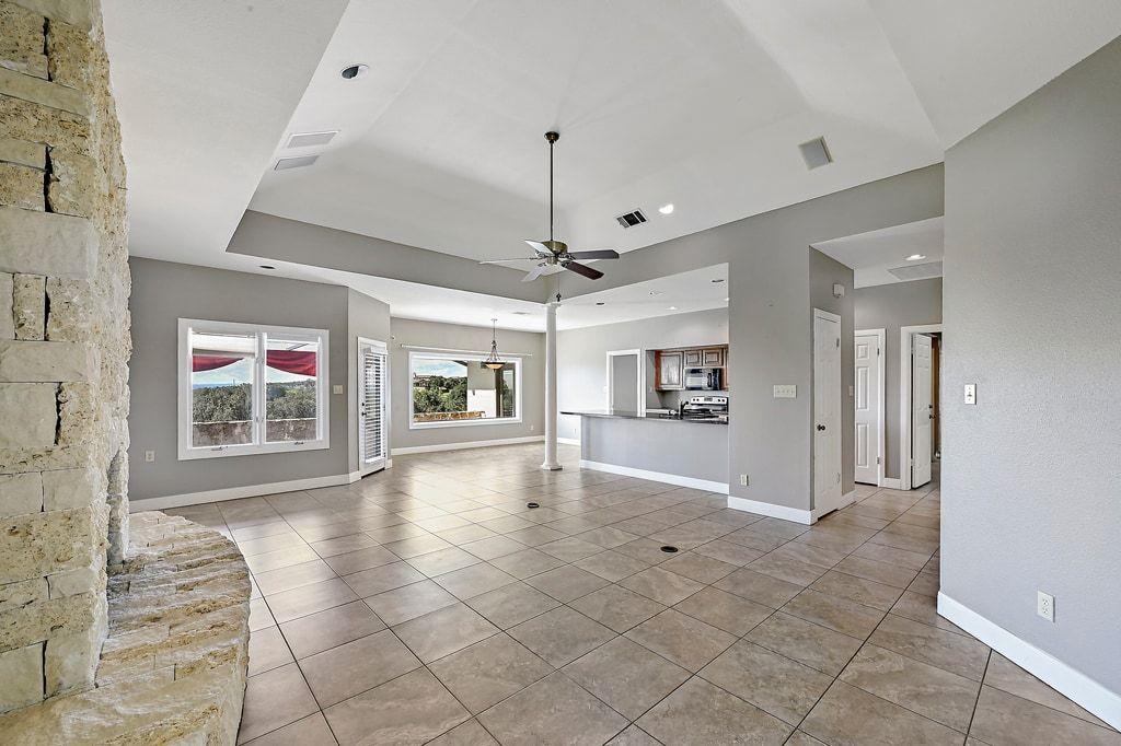 1607 Clubhouse Hill Dr, Spicewood, TX 78669