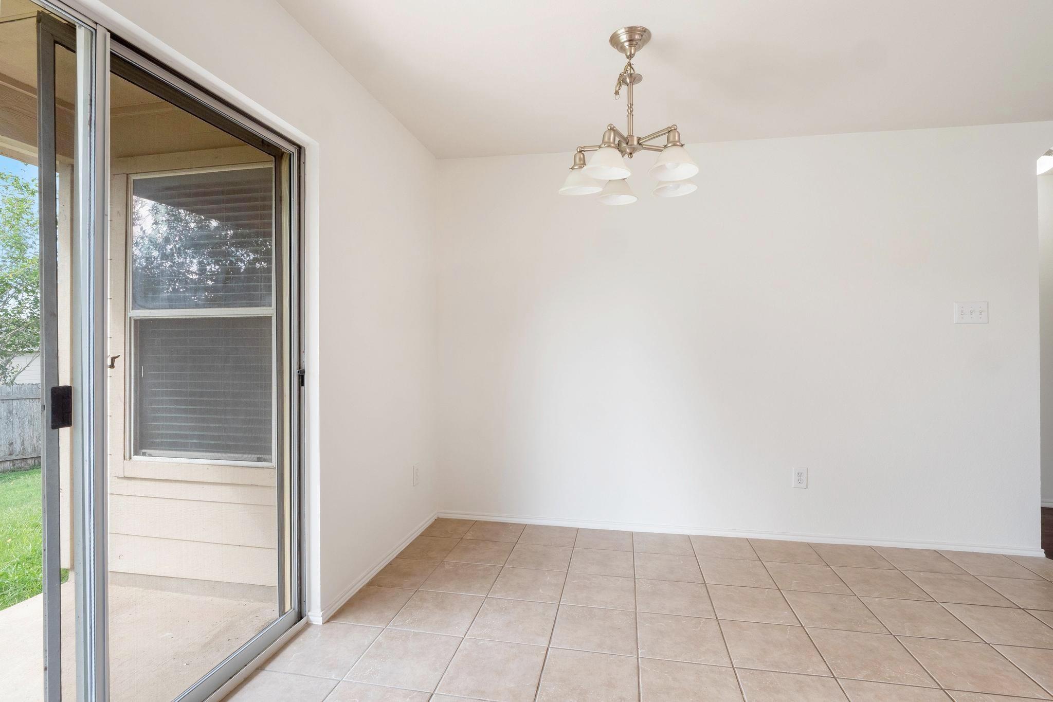 109 Onyx Lake Dr, Kyle, TX 78640