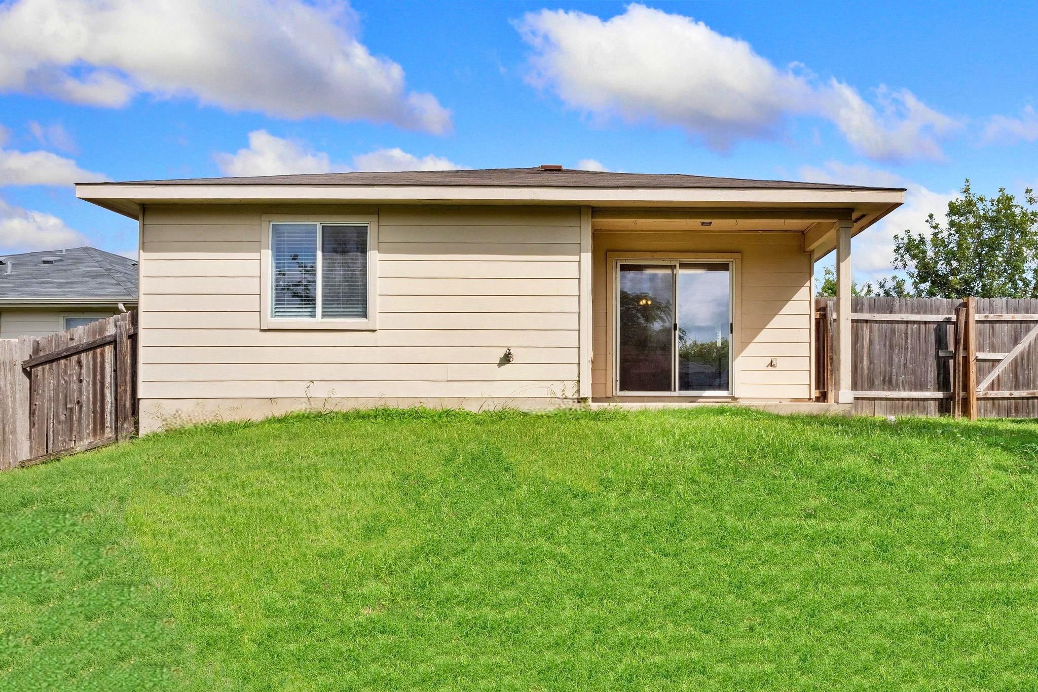 109 Onyx Lake Dr, Kyle, TX 78640