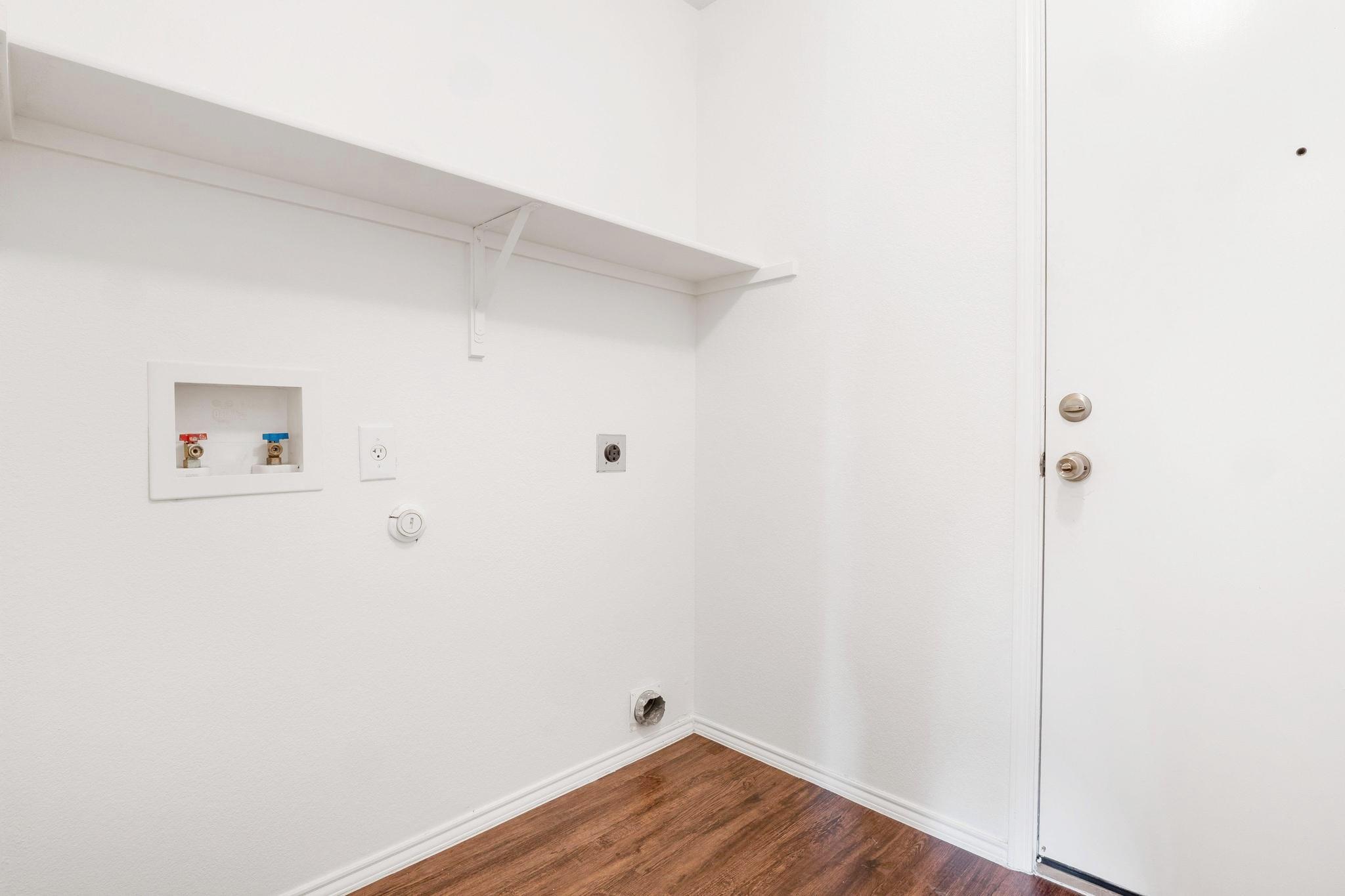 109 Onyx Lake Dr, Kyle, TX 78640