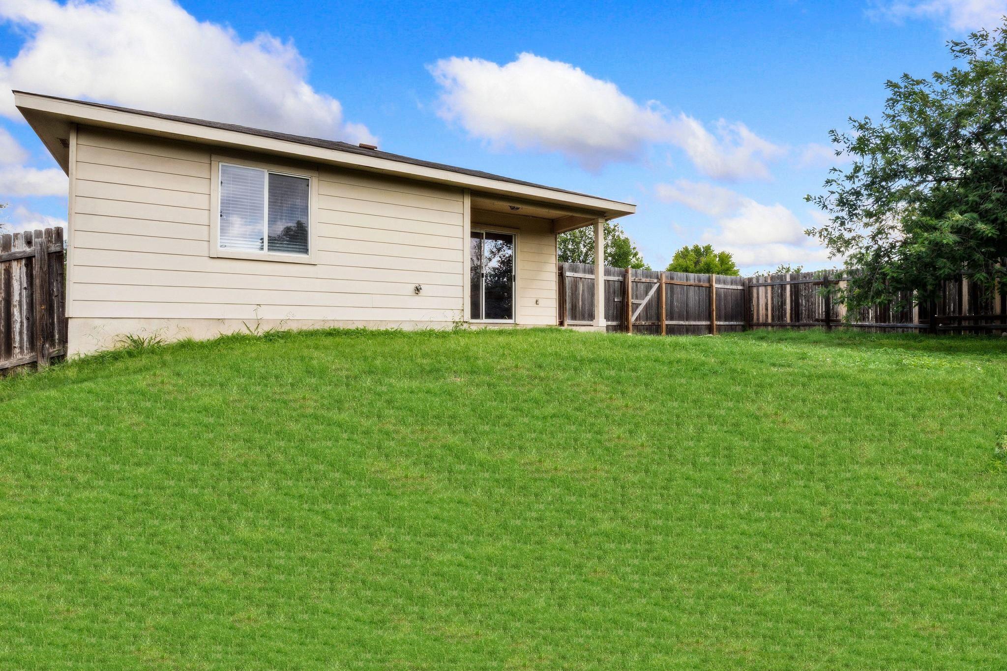 109 Onyx Lake Dr, Kyle, TX 78640