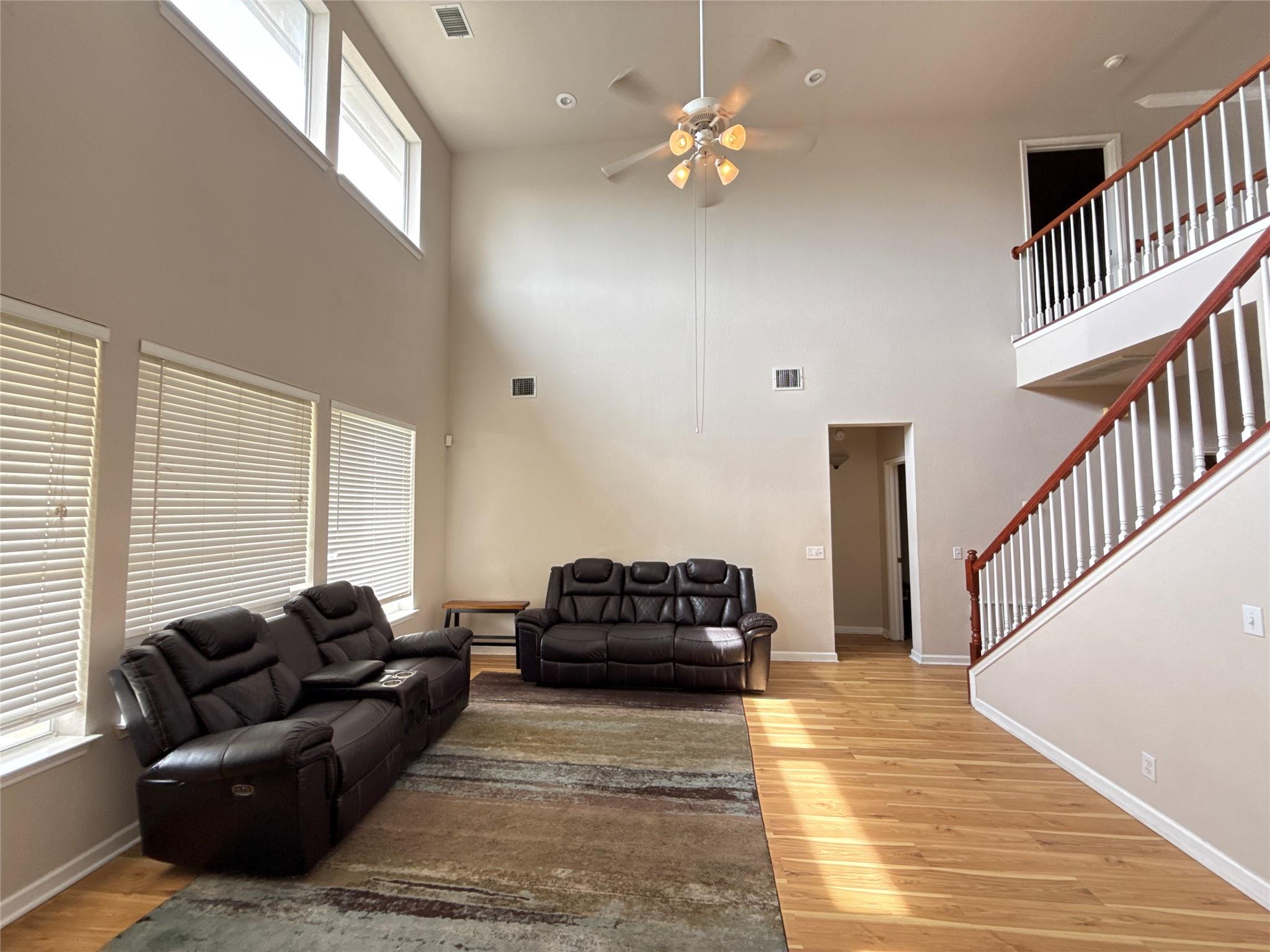 1003 Ambrose Dr, Pflugerville, TX 78660