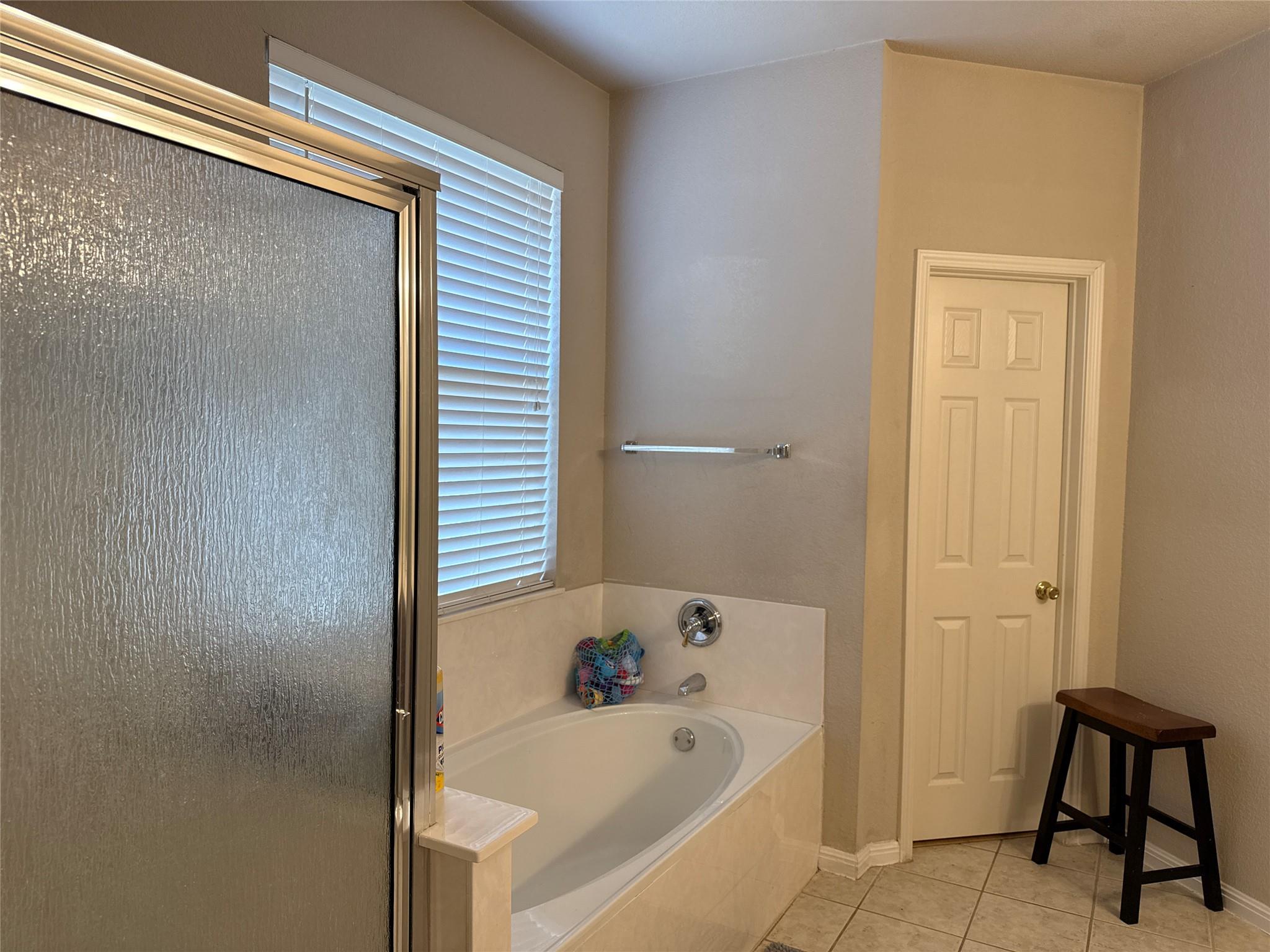 1003 Ambrose Dr, Pflugerville, TX 78660