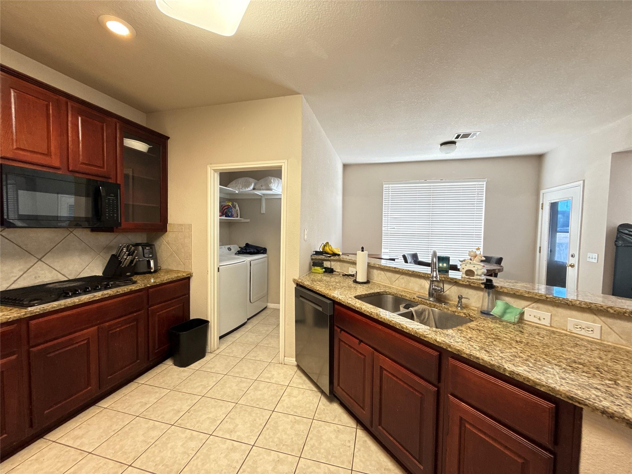 1003 Ambrose Dr, Pflugerville, TX 78660