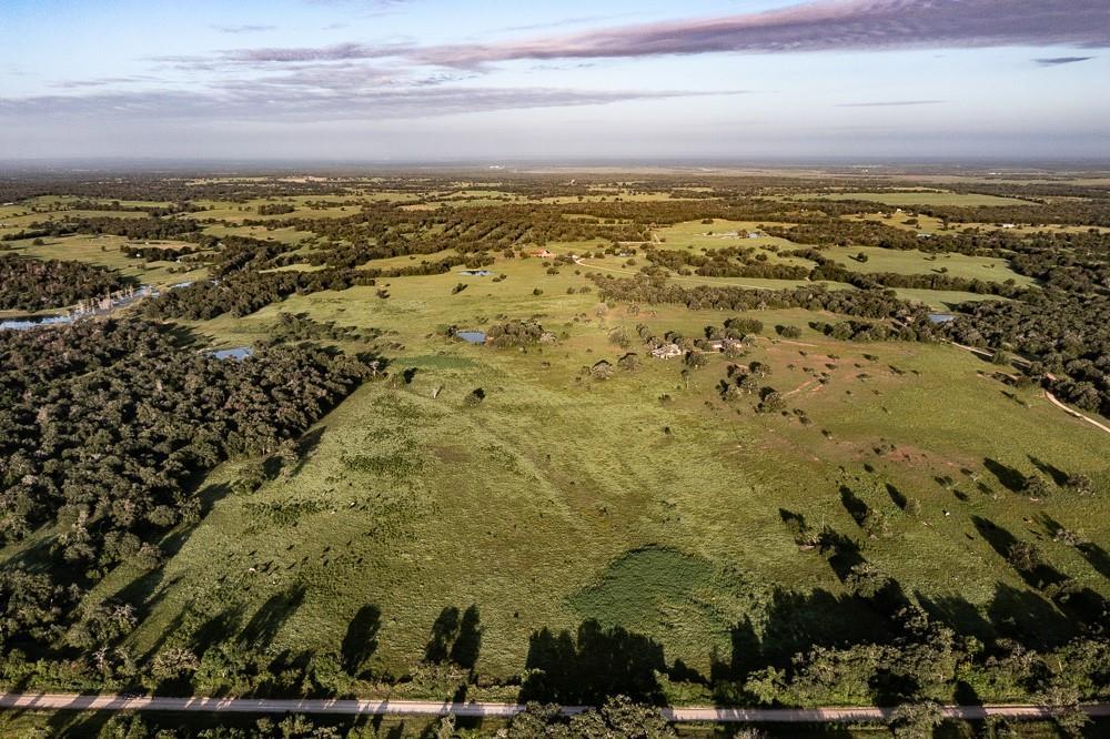 2993 County Road 320, Lexington, TX 78947