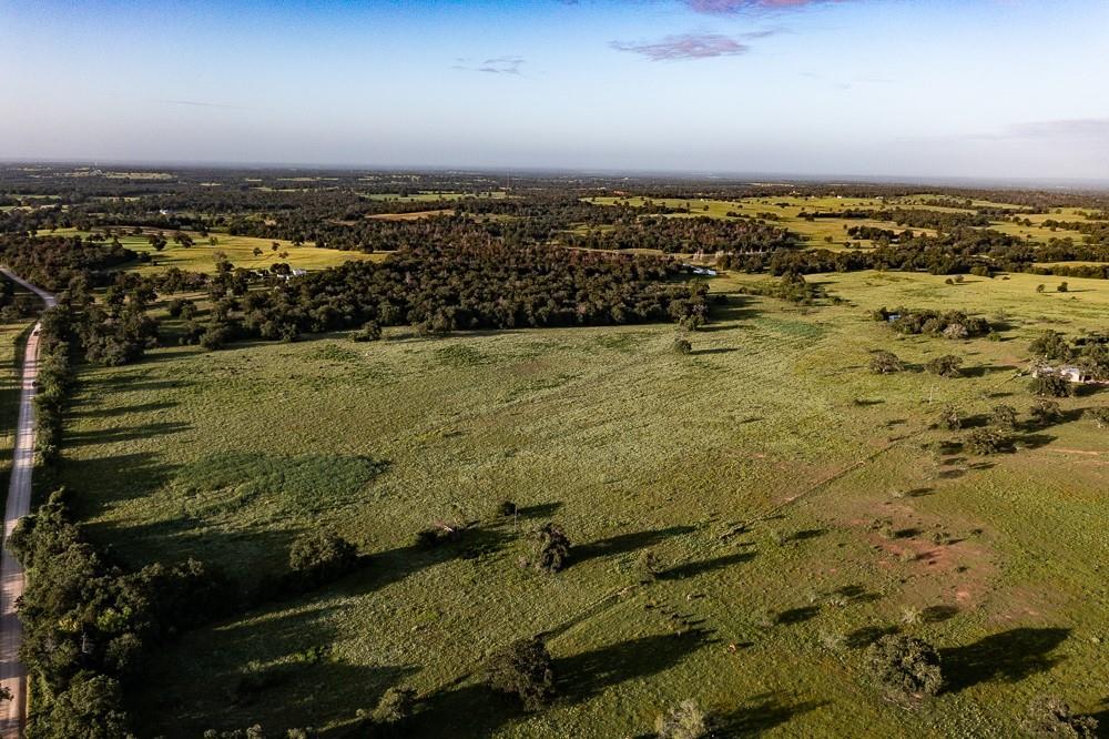 2993 County Road 320, Lexington, TX 78947