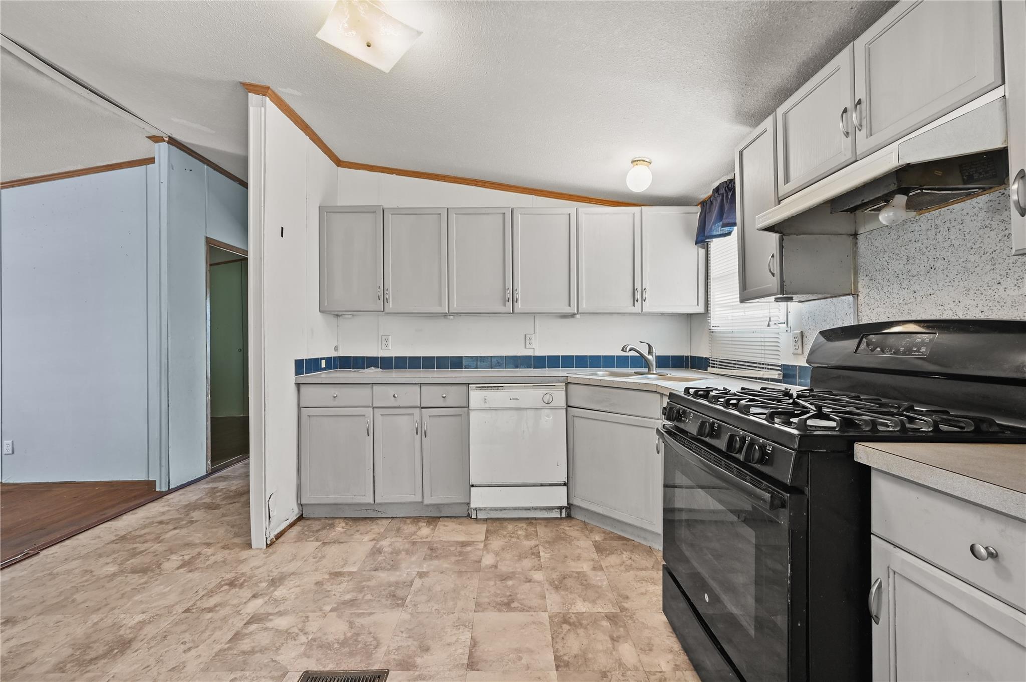 7007 Gunsmoke Ct, Buda, TX 78610