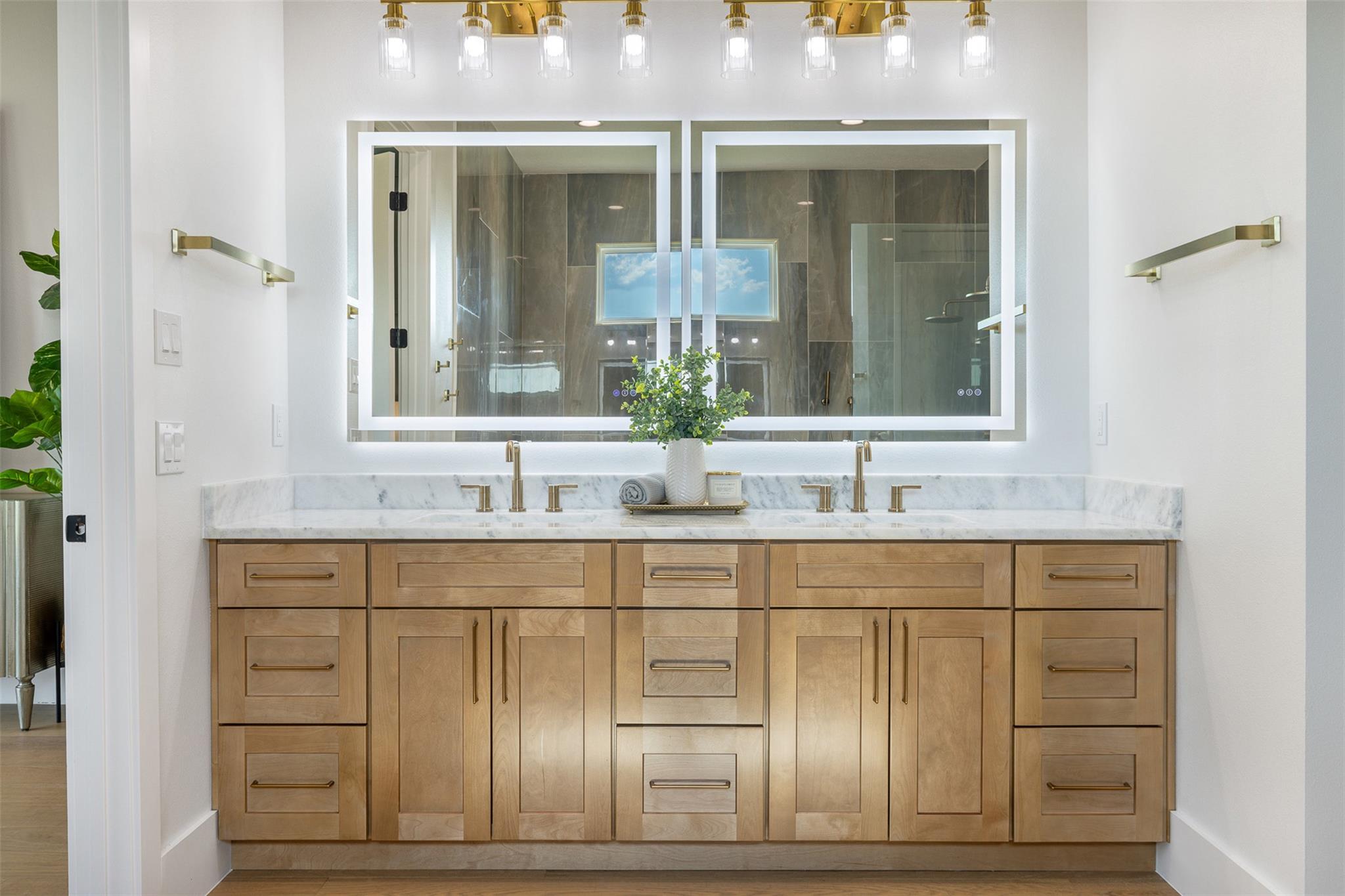 10343 Sunny Meadow Dr, Chappell Hill, TX 77426