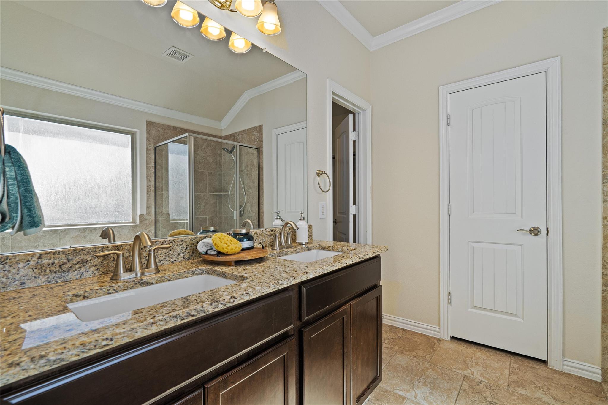 417 Briar Park Dr, Georgetown, TX 78626