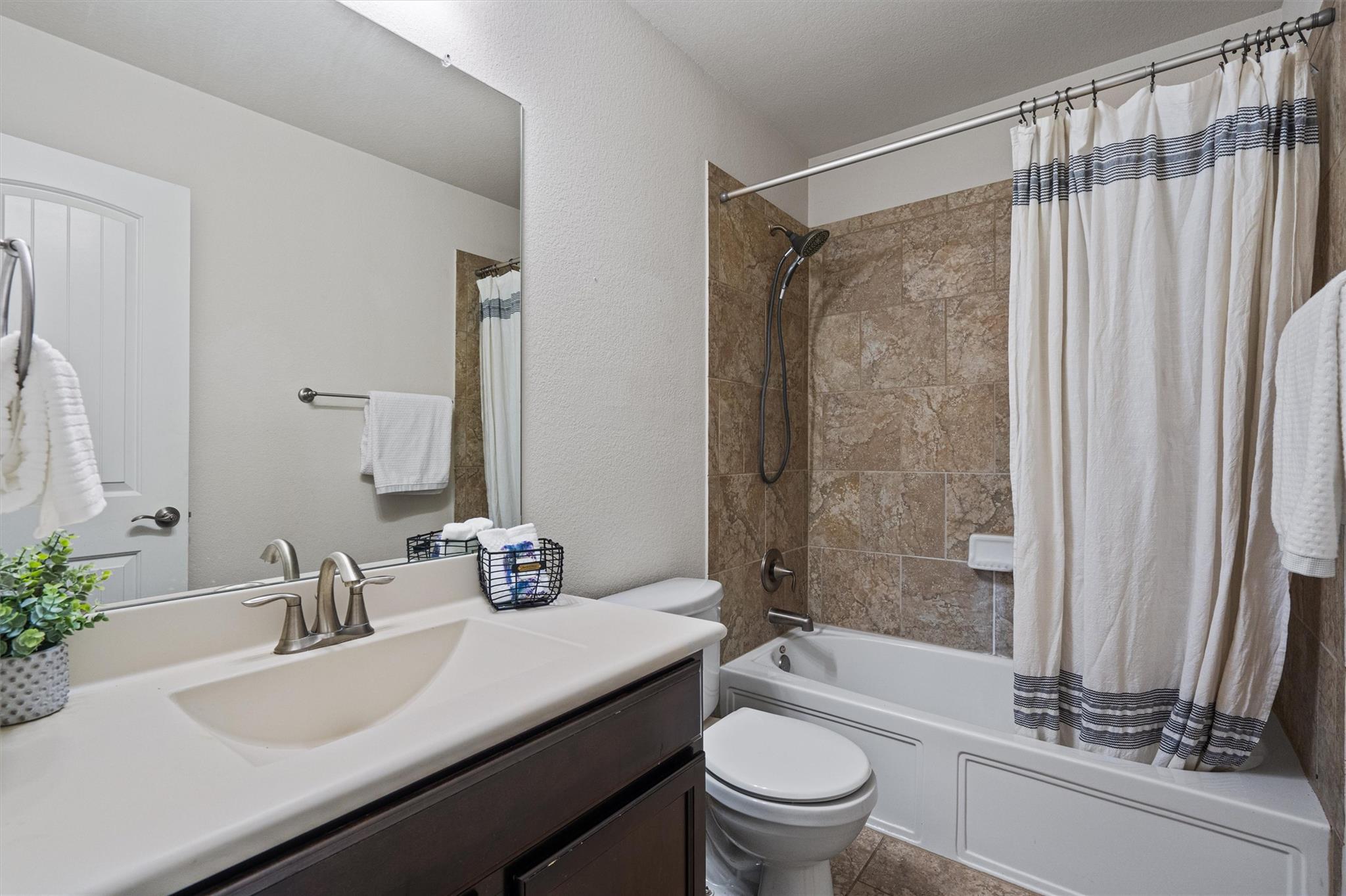 417 Briar Park Dr, Georgetown, TX 78626