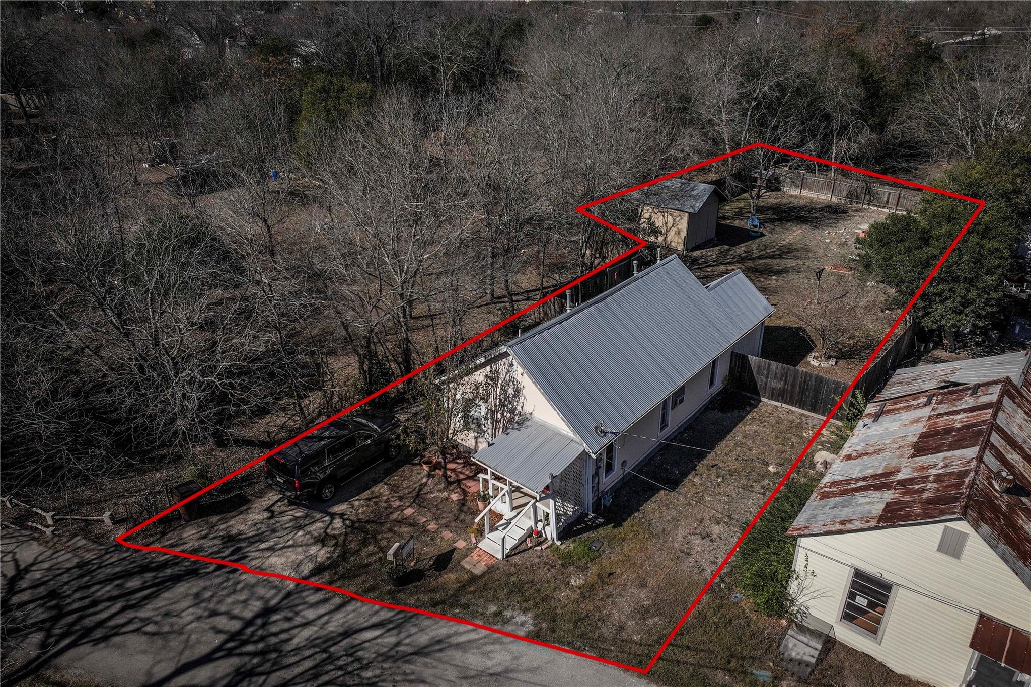 607 Garcia St, Lockhart, TX 78644