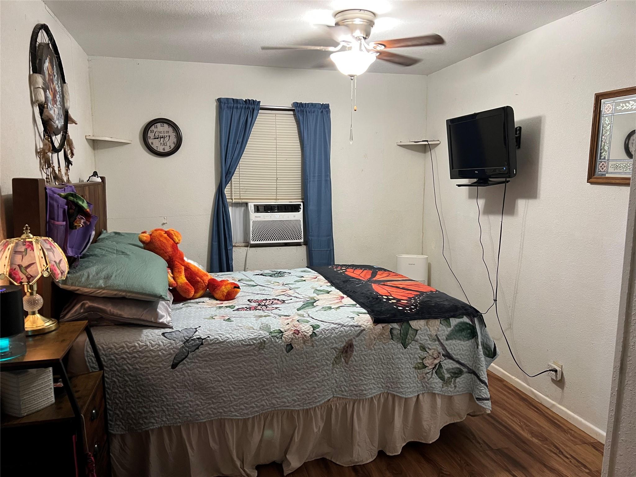 607 Garcia St, Lockhart, TX 78644