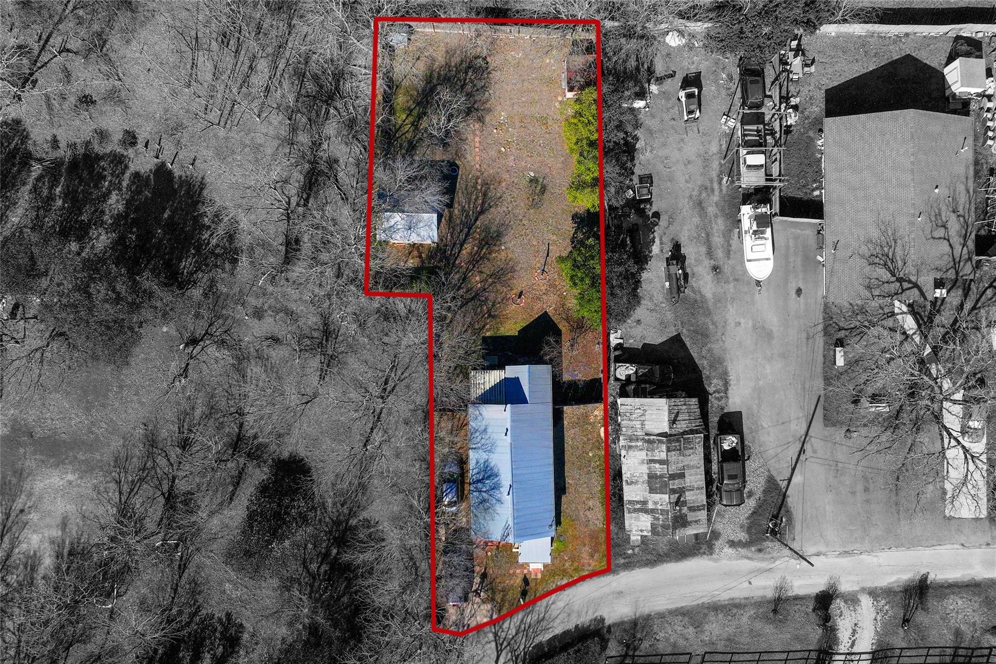 607 Garcia St, Lockhart, TX 78644