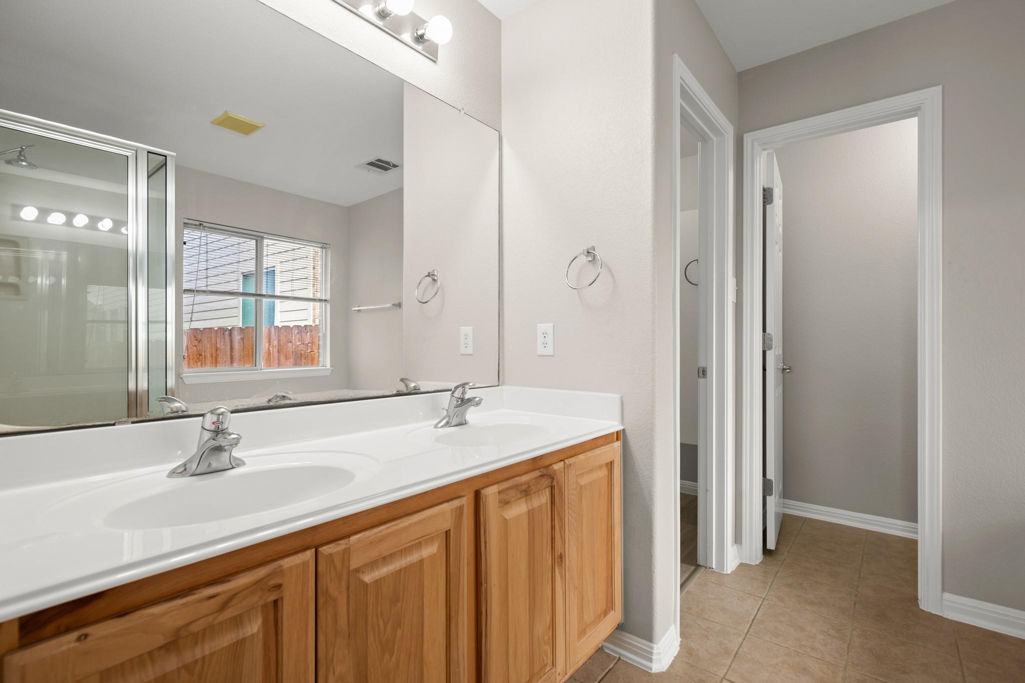 2205 Speidel Dr, Pflugerville, TX 78660