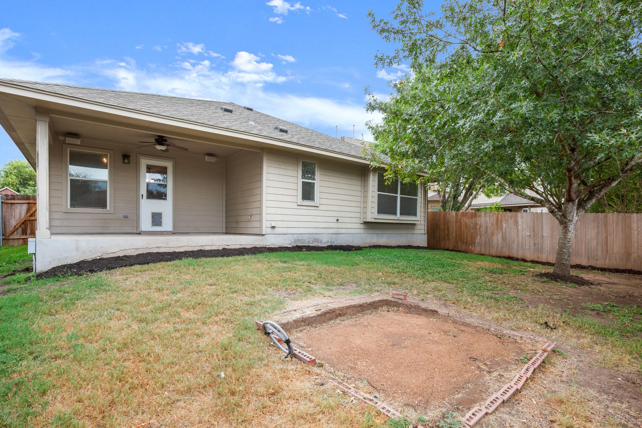 2205 Speidel Dr, Pflugerville, TX 78660