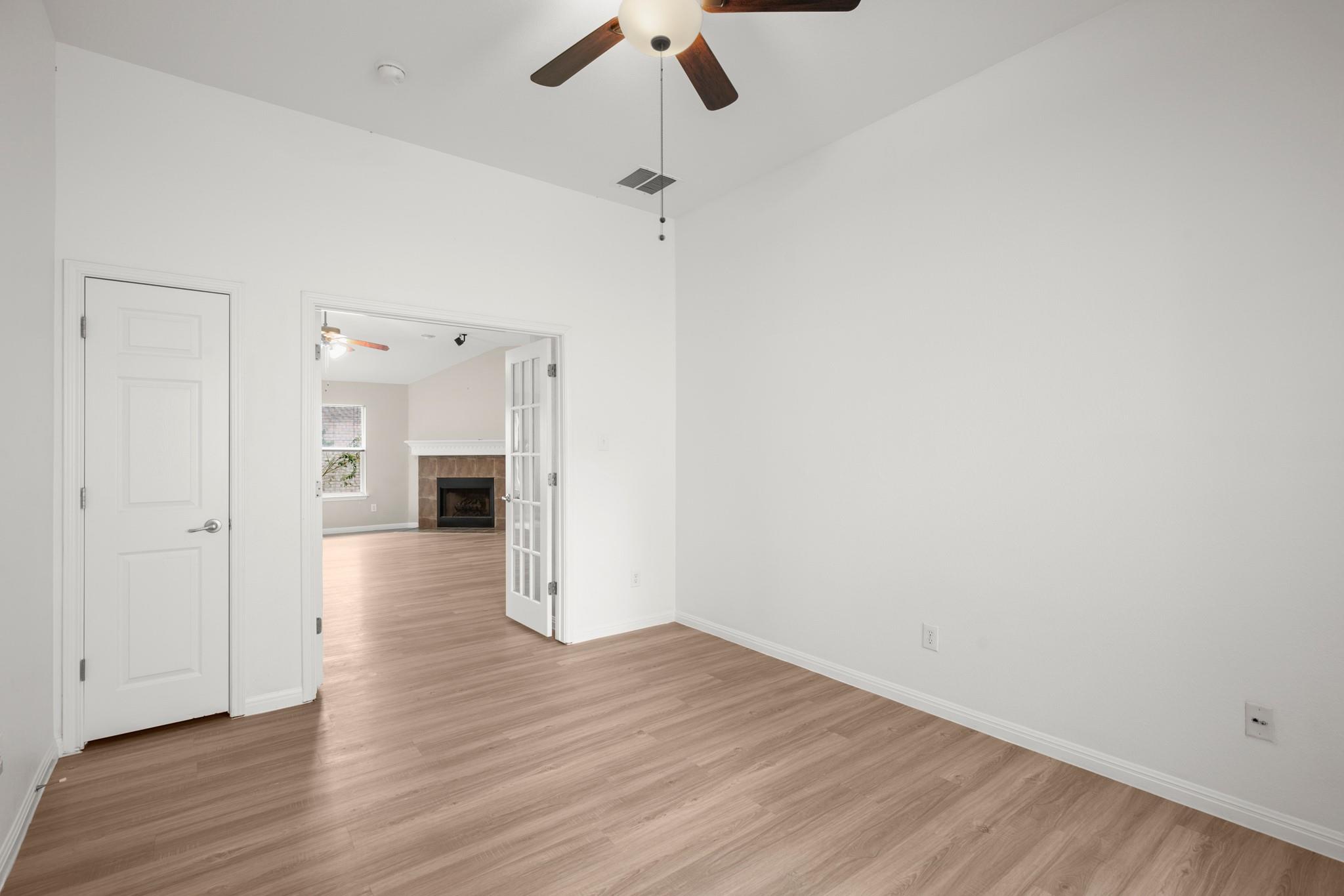 2205 Speidel Dr, Pflugerville, TX 78660