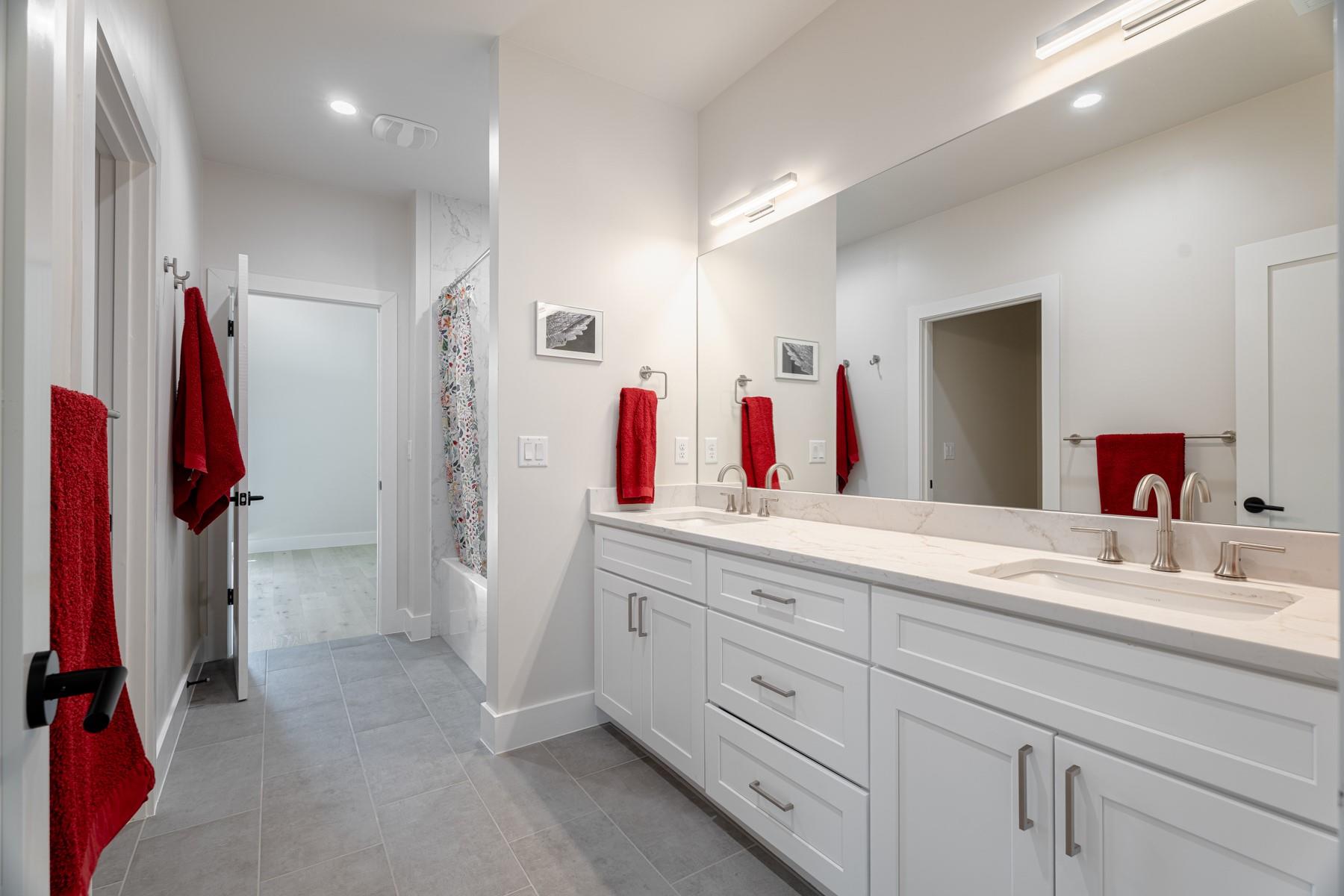 1405 Singleton Ave, Austin, TX 78702