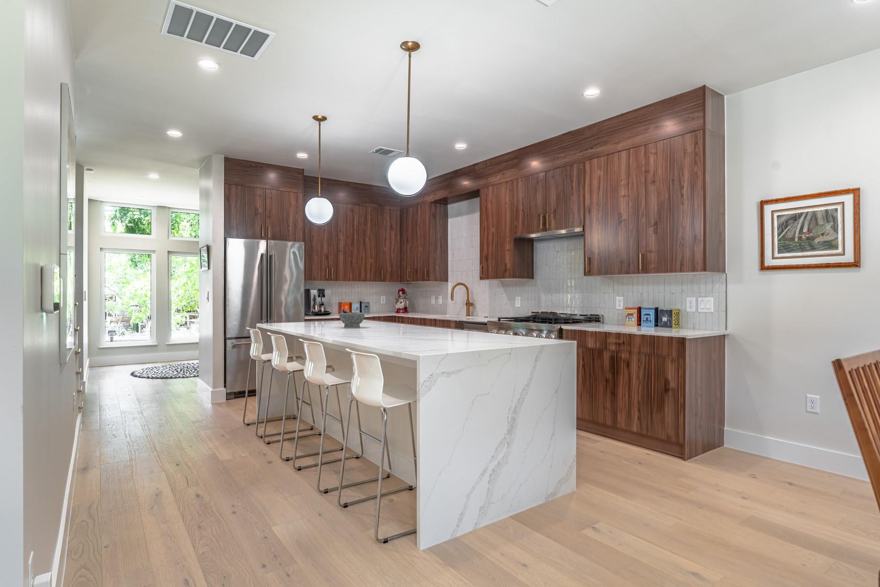 1405 Singleton Ave, Austin, TX 78702