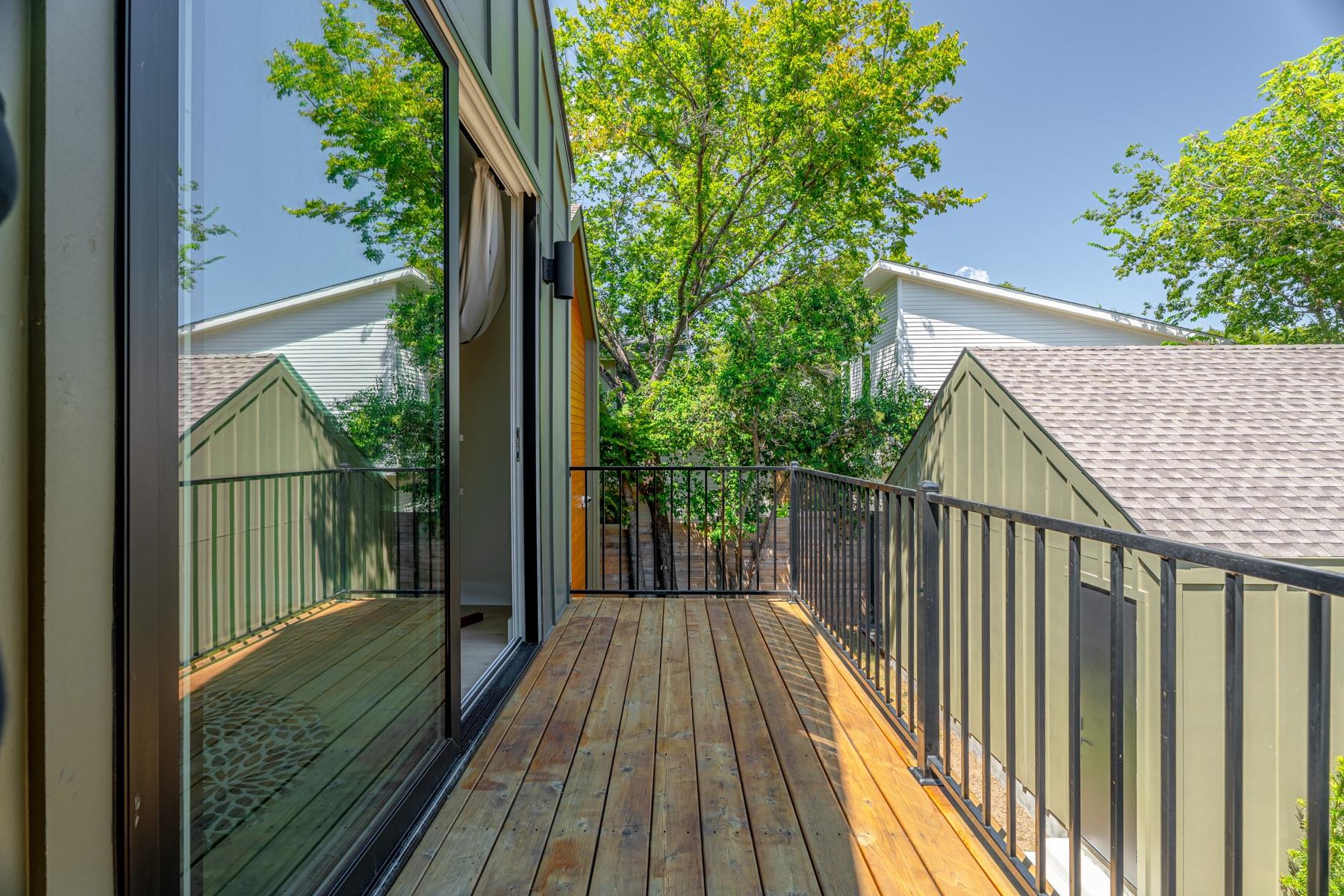 1405 Singleton Ave, Austin, TX 78702