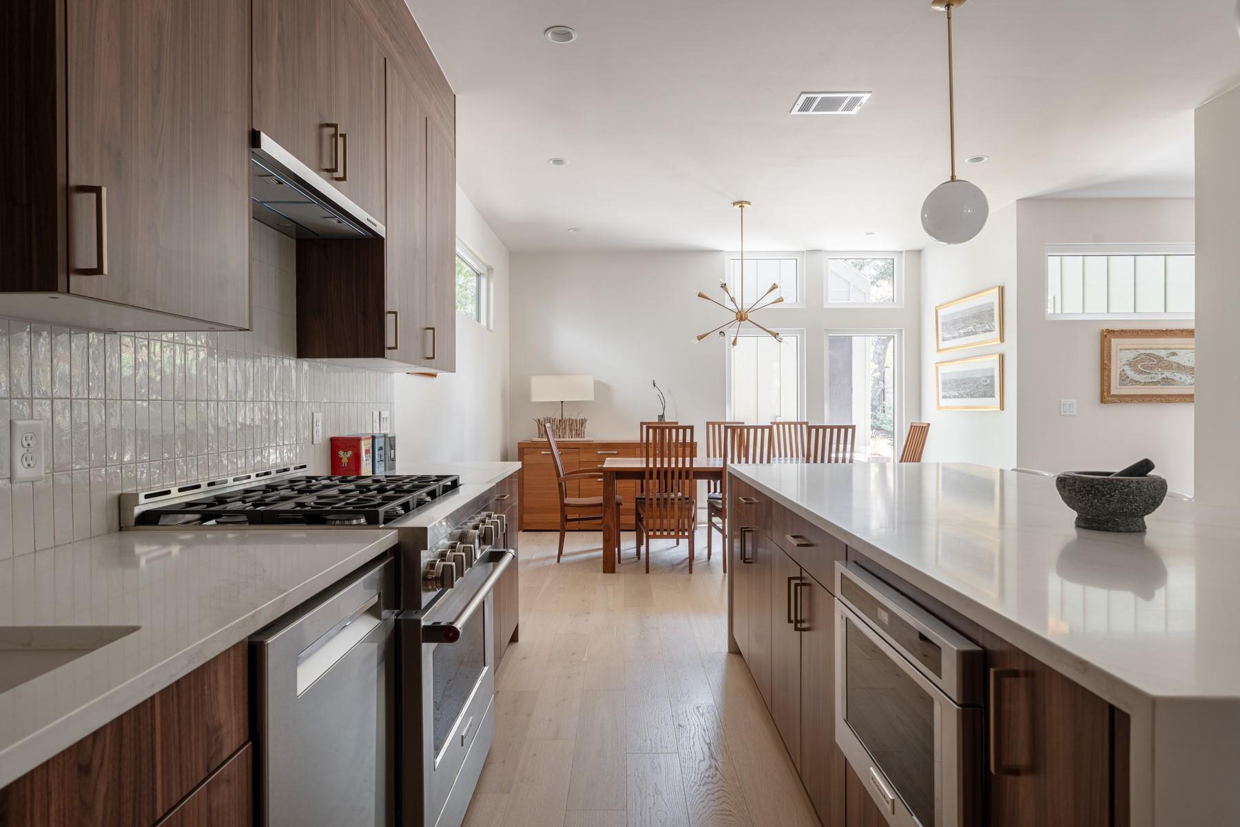 1405 Singleton Ave, Austin, TX 78702