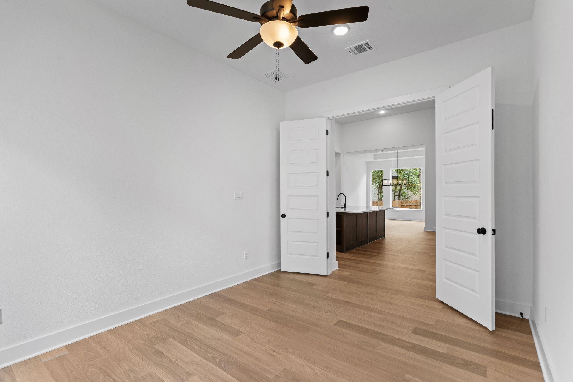 194 Wood Thrush Run, Kyle, TX 78640