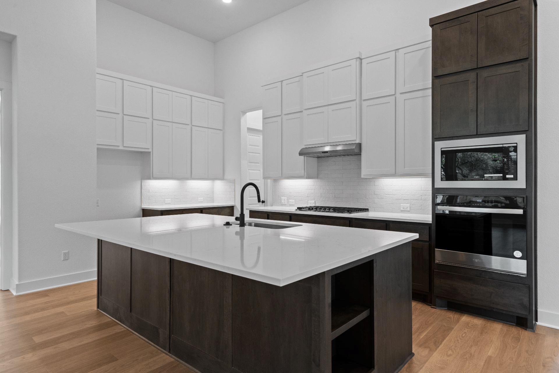 194 Wood Thrush Run, Kyle, TX 78640