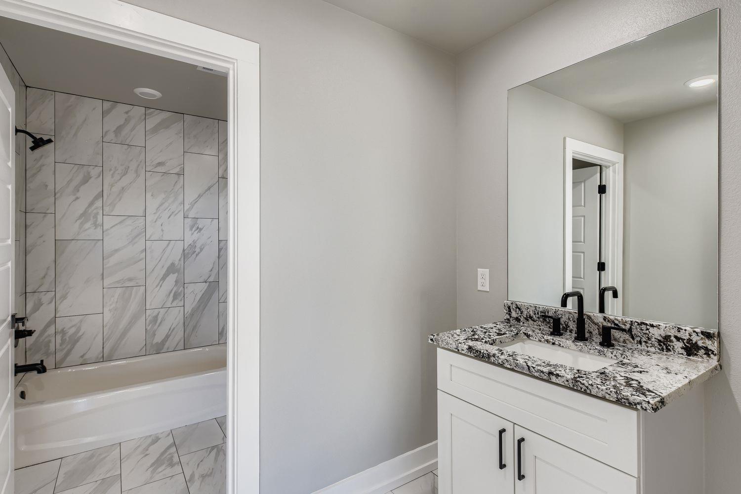 1403 Sunset Dr, Marble Falls, TX 78654